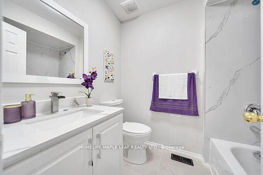 Photo 24 of 33 Kitto Court, Brampton, Fletcher's West — HOMEH