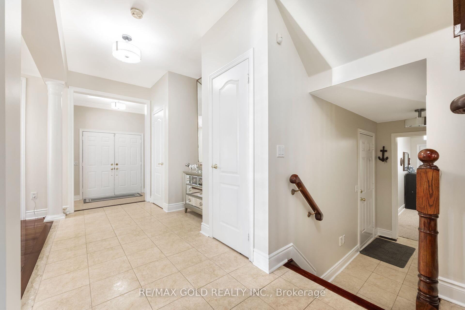 Photo 17 of 19 Eiffel Boulevard, Brampton, Vales of Castlemore North — HOMEH