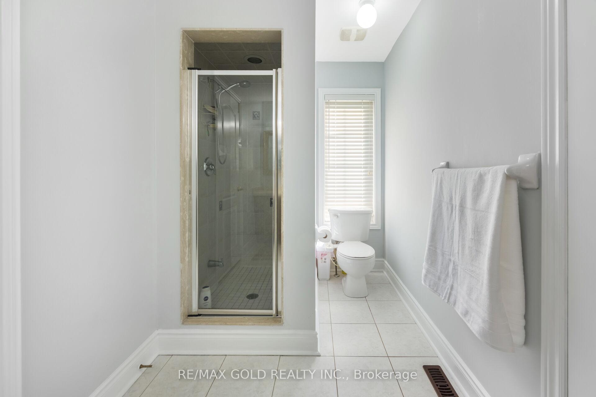 Photo 31 of 19 Eiffel Boulevard, Brampton, Vales of Castlemore North — HOMEH