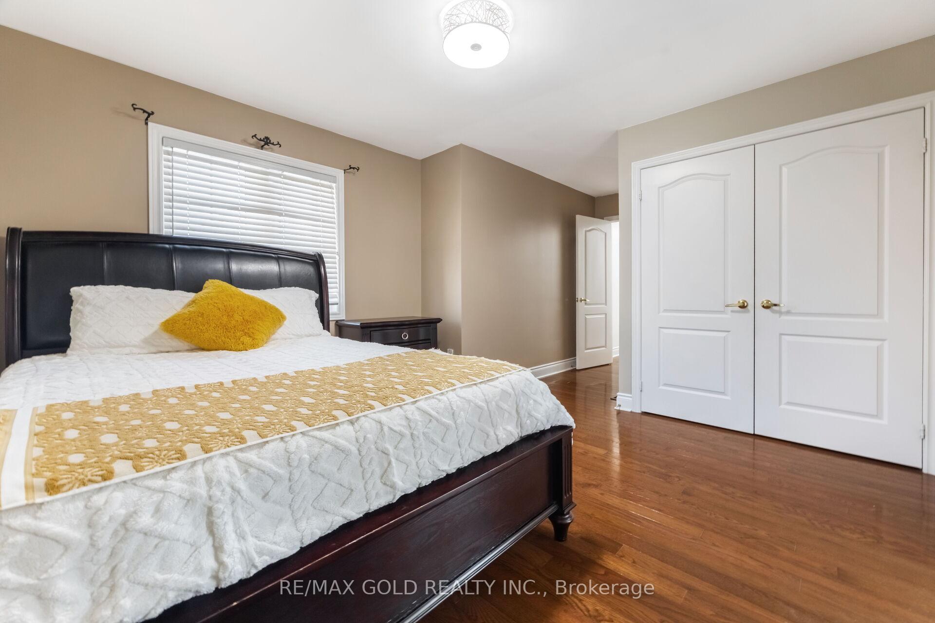 Photo 36 of 19 Eiffel Boulevard, Brampton, Vales of Castlemore North — HOMEH