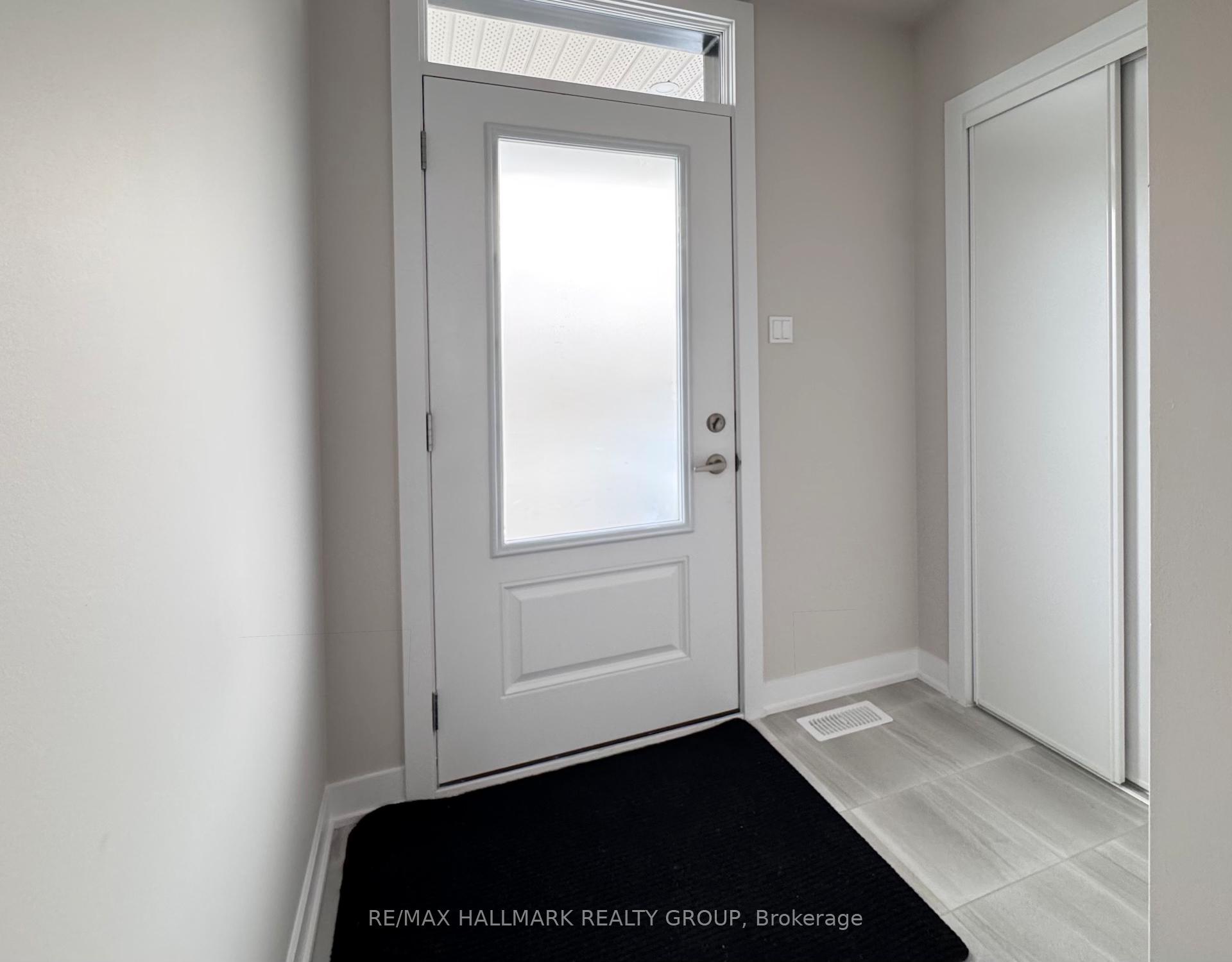Photo 2 of 868 Andesite Terrace, Ottawa, Barrhaven - Half Moon Bay — HOMEH