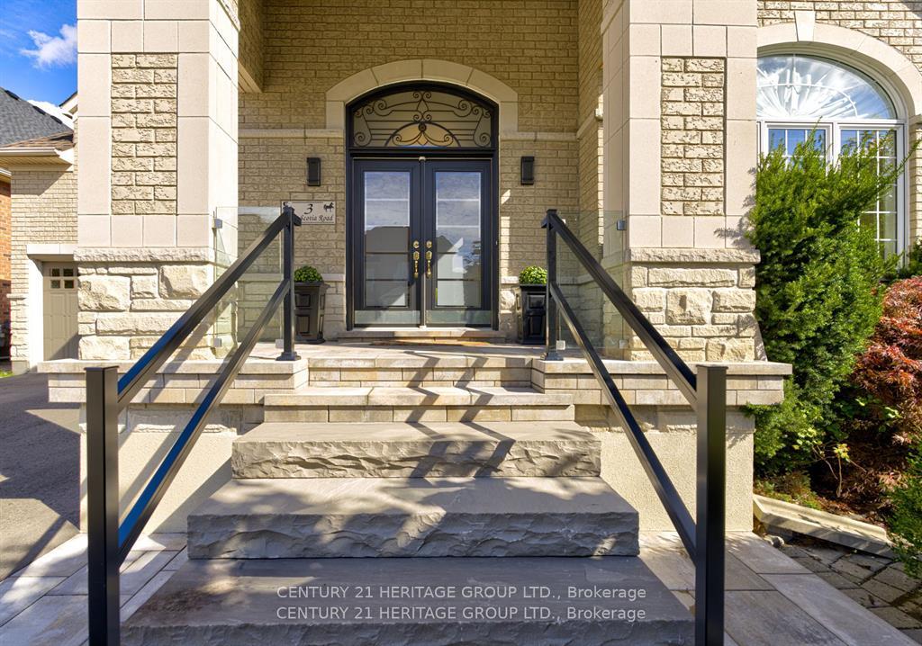 Photo 2 of 3 Nova Scotia Road, Brampton, Bram West — HOMEH