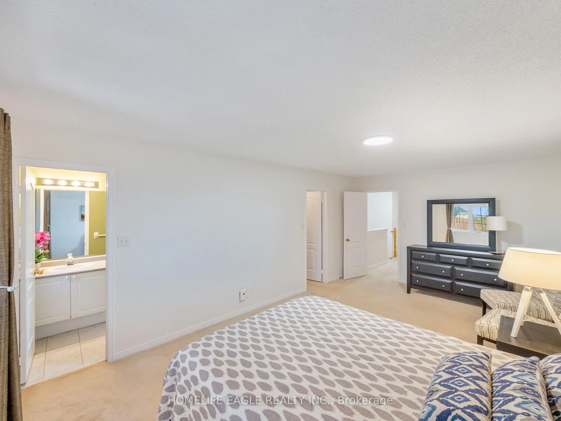 Photo 12 of 14 Corvette Court, Brampton, Fletcher's Meadow — HOMEH