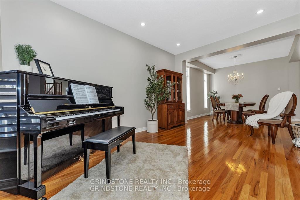 Photo 7 of 12 Escade Drive, Ottawa, Barrhaven East — HOMEH