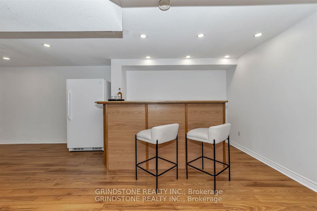 Photo 33 of 12 Escade Drive, Ottawa, Barrhaven East — HOMEH
