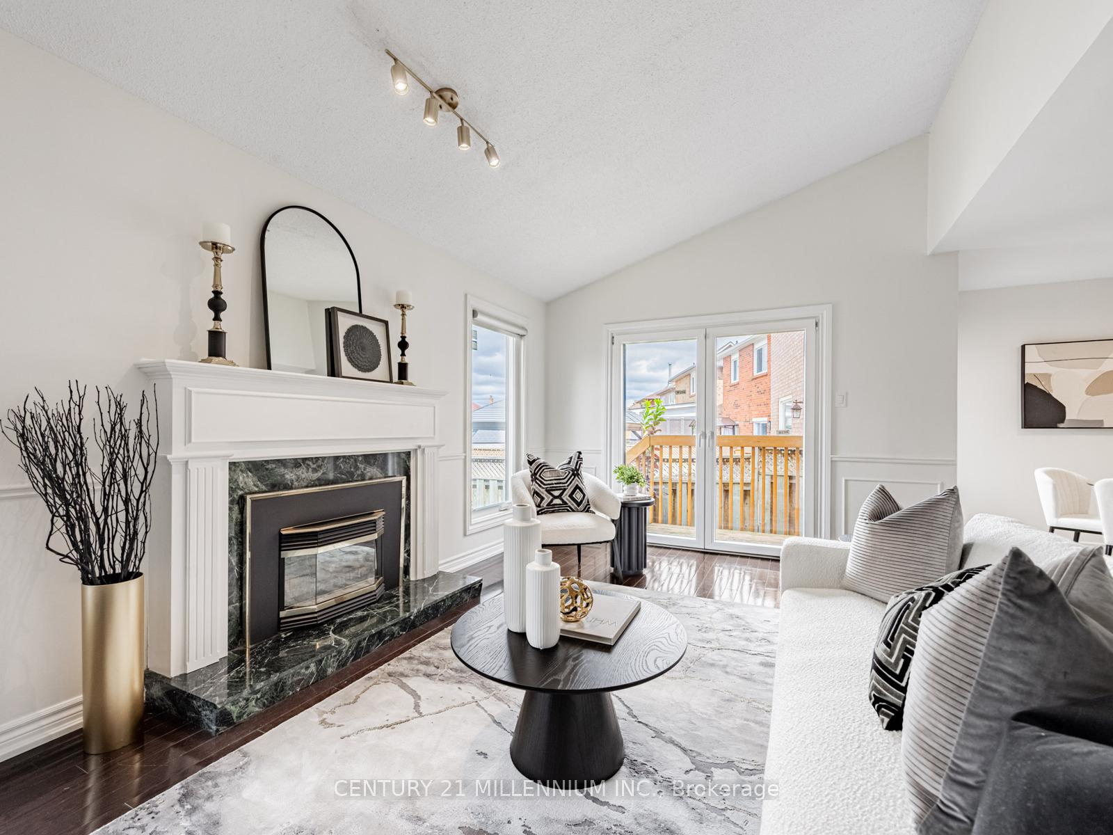 Photo 18 of 13 Rocky Mountain Crescent, Brampton, Sandringham-Wellington — HOMEH