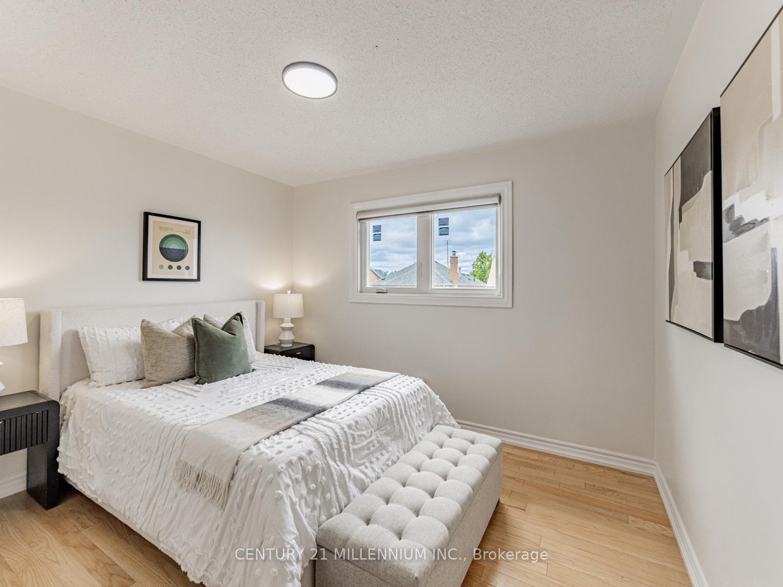 Photo 14 of 13 Rocky Mountain Crescent, Brampton, Sandringham-Wellington — HOMEH
