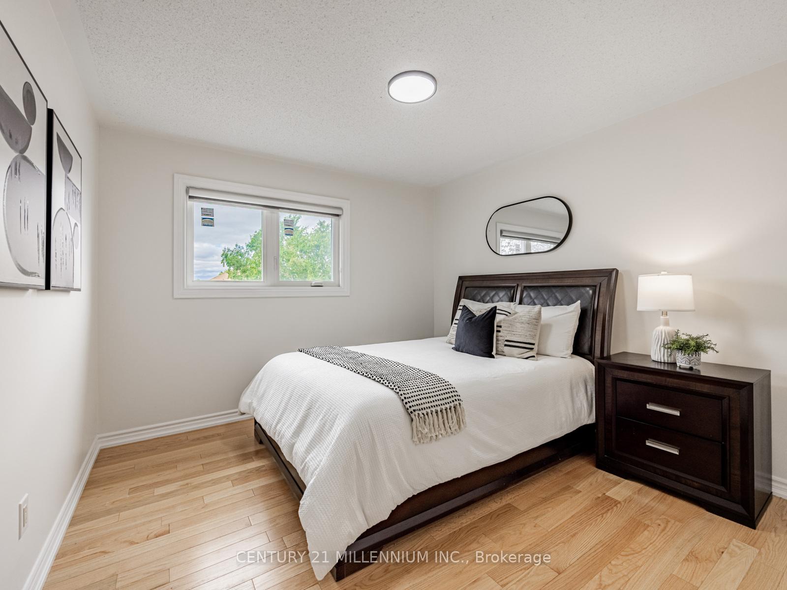 Photo 23 of 13 Rocky Mountain Crescent, Brampton, Sandringham-Wellington — HOMEH