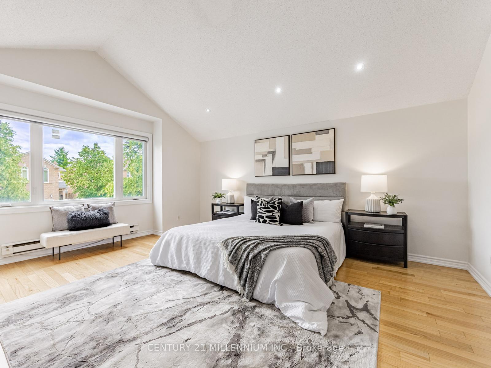 Photo 35 of 13 Rocky Mountain Crescent, Brampton, Sandringham-Wellington — HOMEH