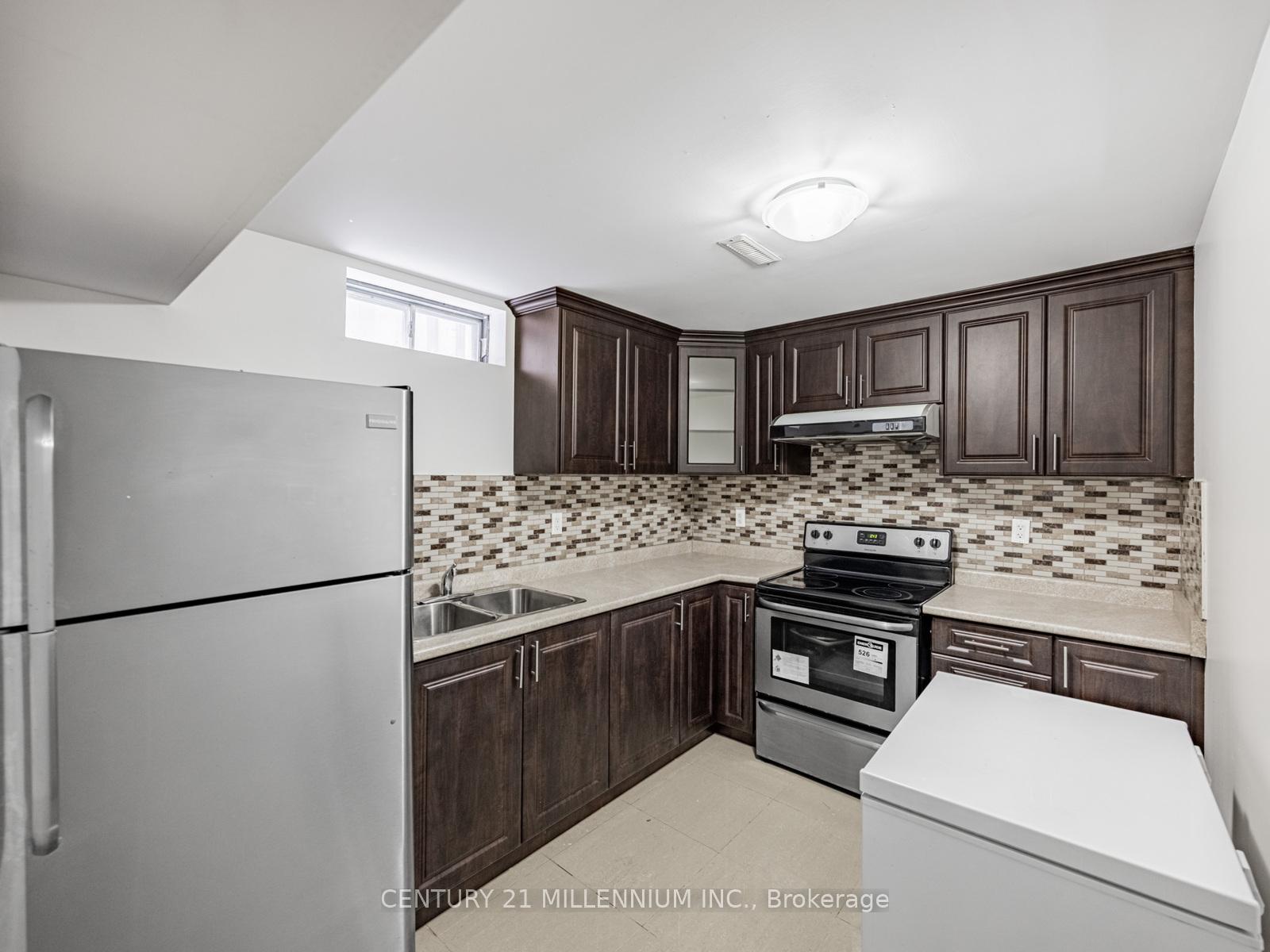 Photo 21 of 13 Rocky Mountain Crescent, Brampton, Sandringham-Wellington — HOMEH
