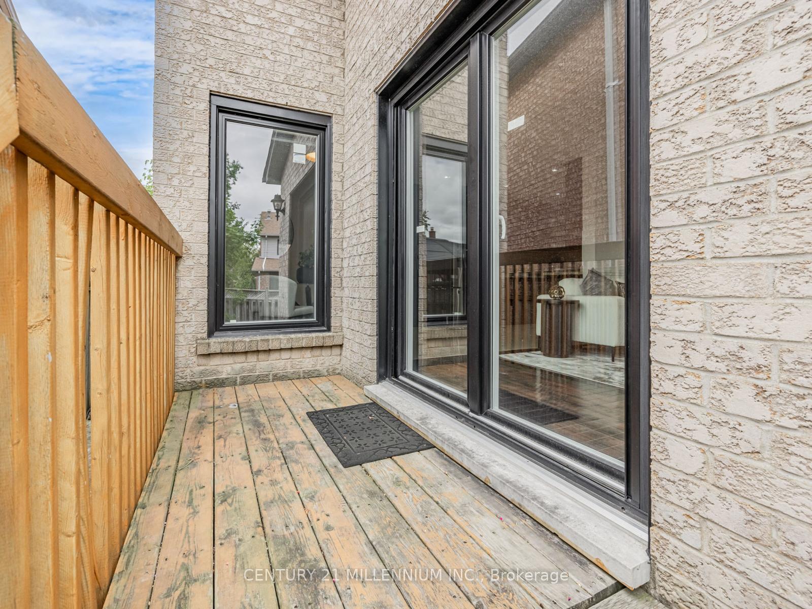 Photo 34 of 13 Rocky Mountain Crescent, Brampton, Sandringham-Wellington — HOMEH