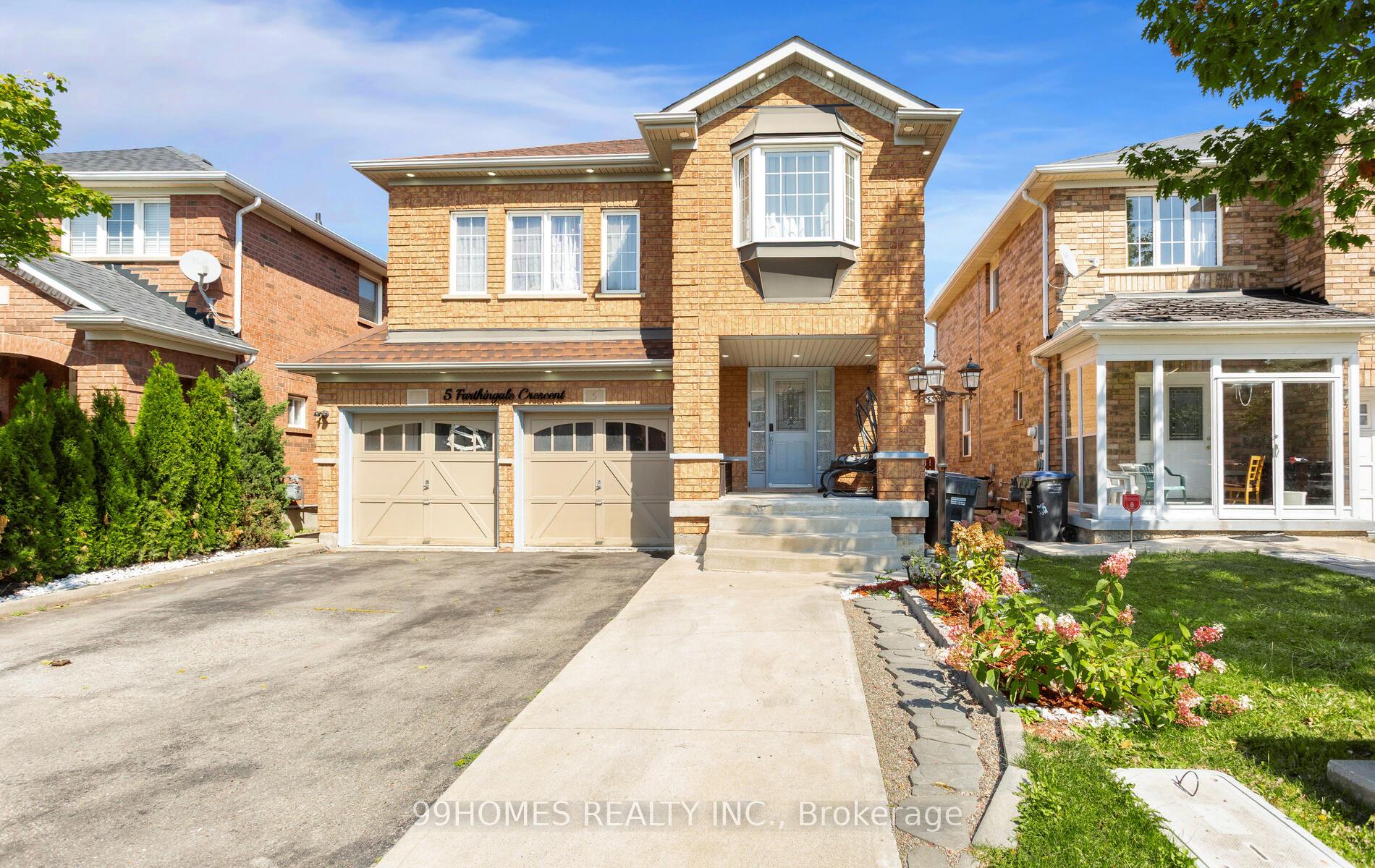Front of 5 Farthingale Crescent