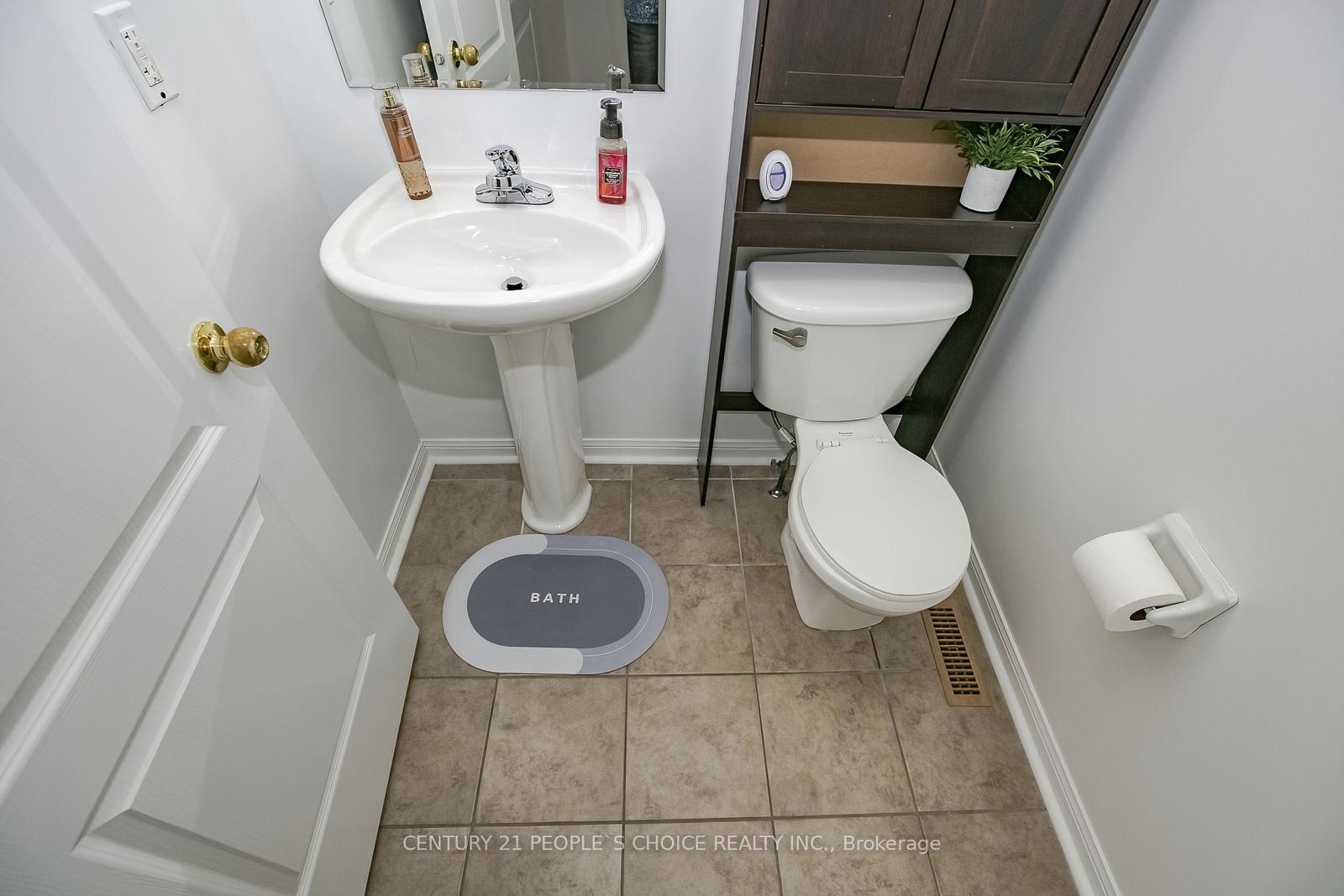 Photo 22 of 47 Garibaldi Drive, Brampton, Fletcher's Meadow — HOMEH