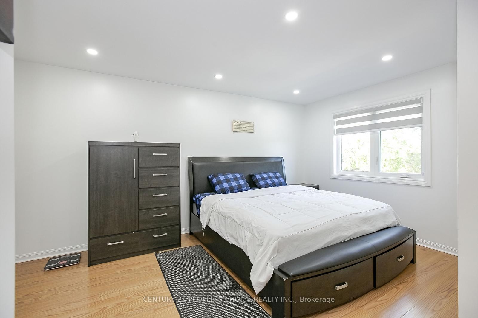 Photo 29 of 47 Garibaldi Drive, Brampton, Fletcher's Meadow — HOMEH