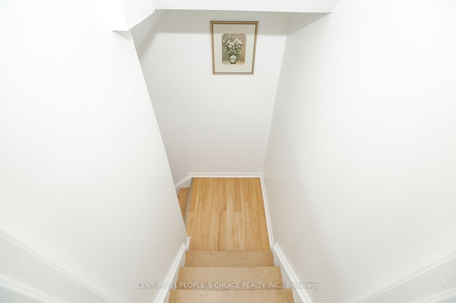 Photo 38 of 47 Garibaldi Drive, Brampton, Fletcher's Meadow — HOMEH
