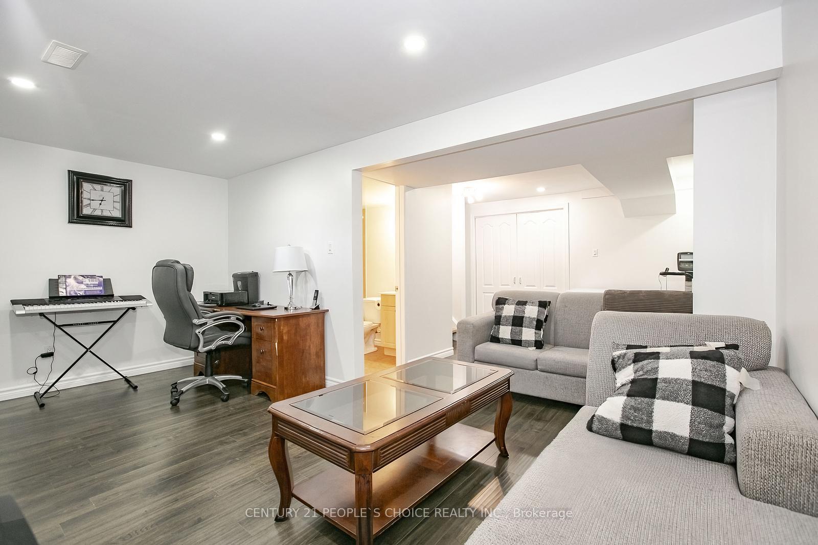 Photo 43 of 47 Garibaldi Drive, Brampton, Fletcher's Meadow — HOMEH