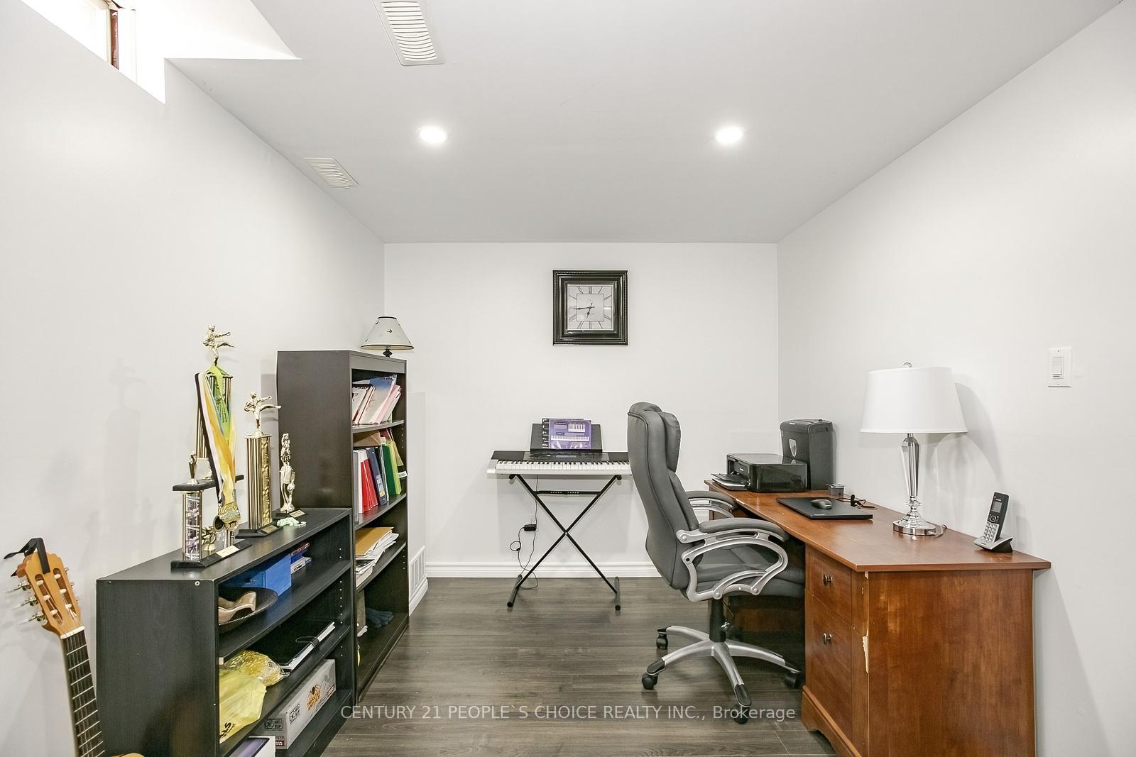 Photo 45 of 47 Garibaldi Drive, Brampton, Fletcher's Meadow — HOMEH