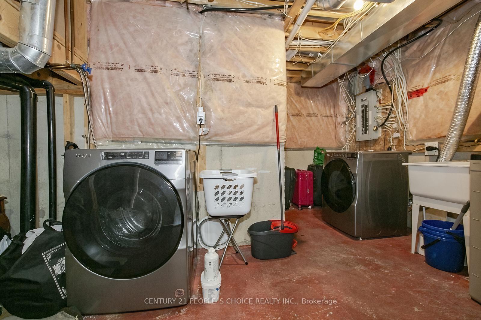 Photo 48 of 47 Garibaldi Drive, Brampton, Fletcher's Meadow — HOMEH