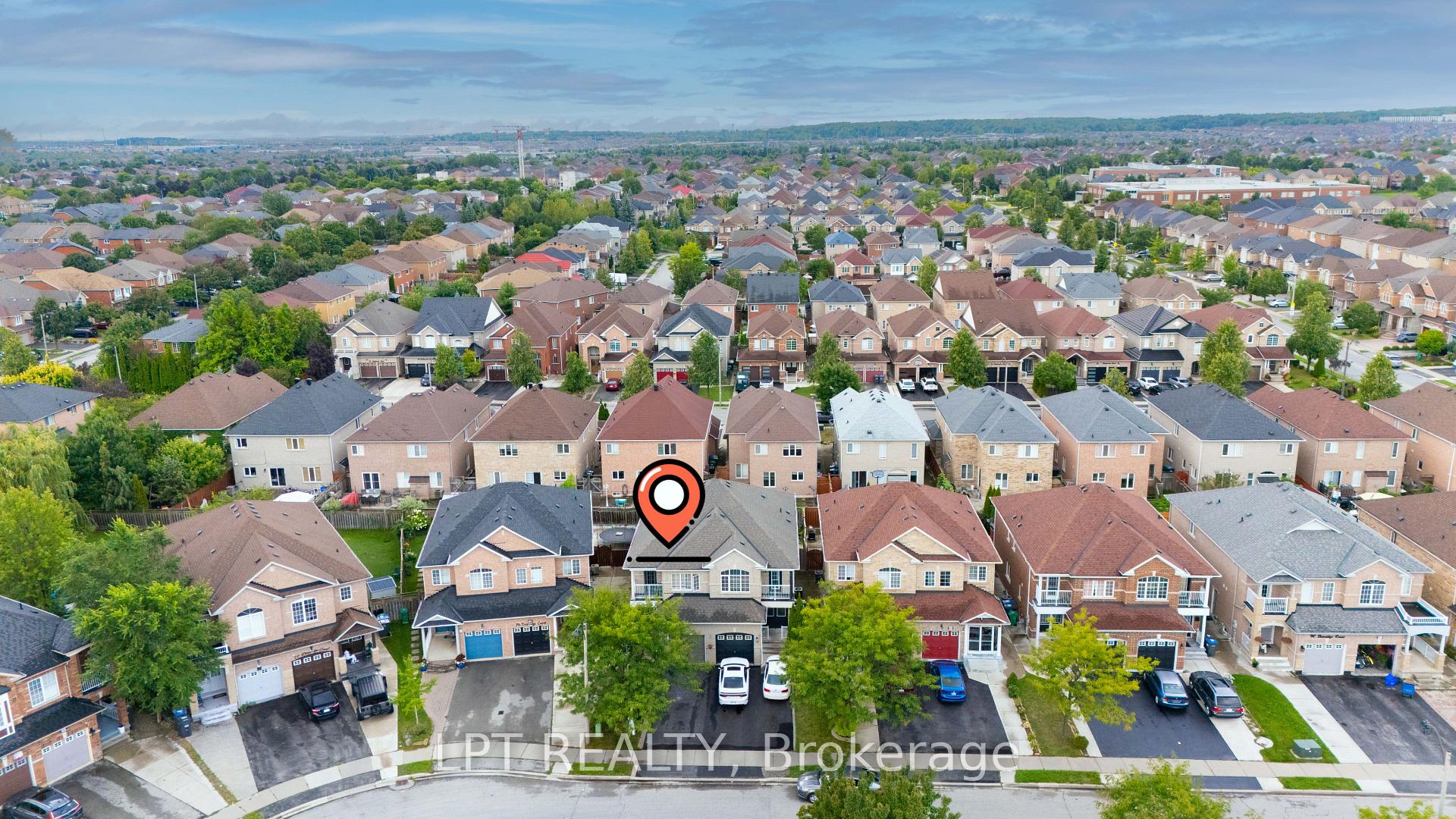 Photo 5 of 78 Dewridge Court, Brampton, Sandringham-Wellington — HOMEH