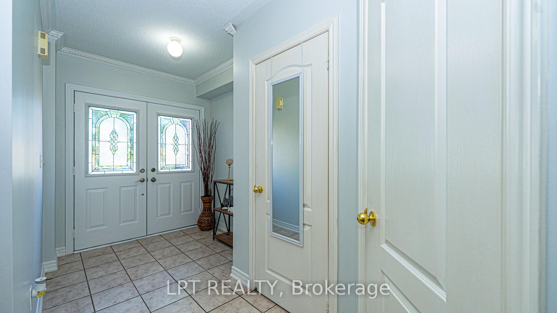 Photo 10 of 78 Dewridge Court, Brampton, Sandringham-Wellington — HOMEH