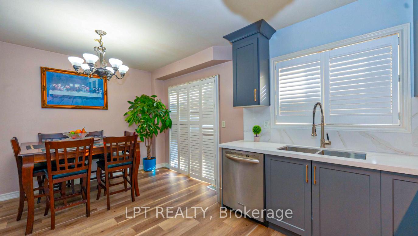 Photo 12 of 78 Dewridge Court, Brampton, Sandringham-Wellington — HOMEH