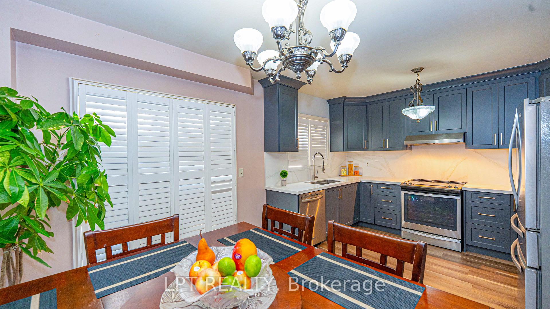 Photo 16 of 78 Dewridge Court, Brampton, Sandringham-Wellington — HOMEH