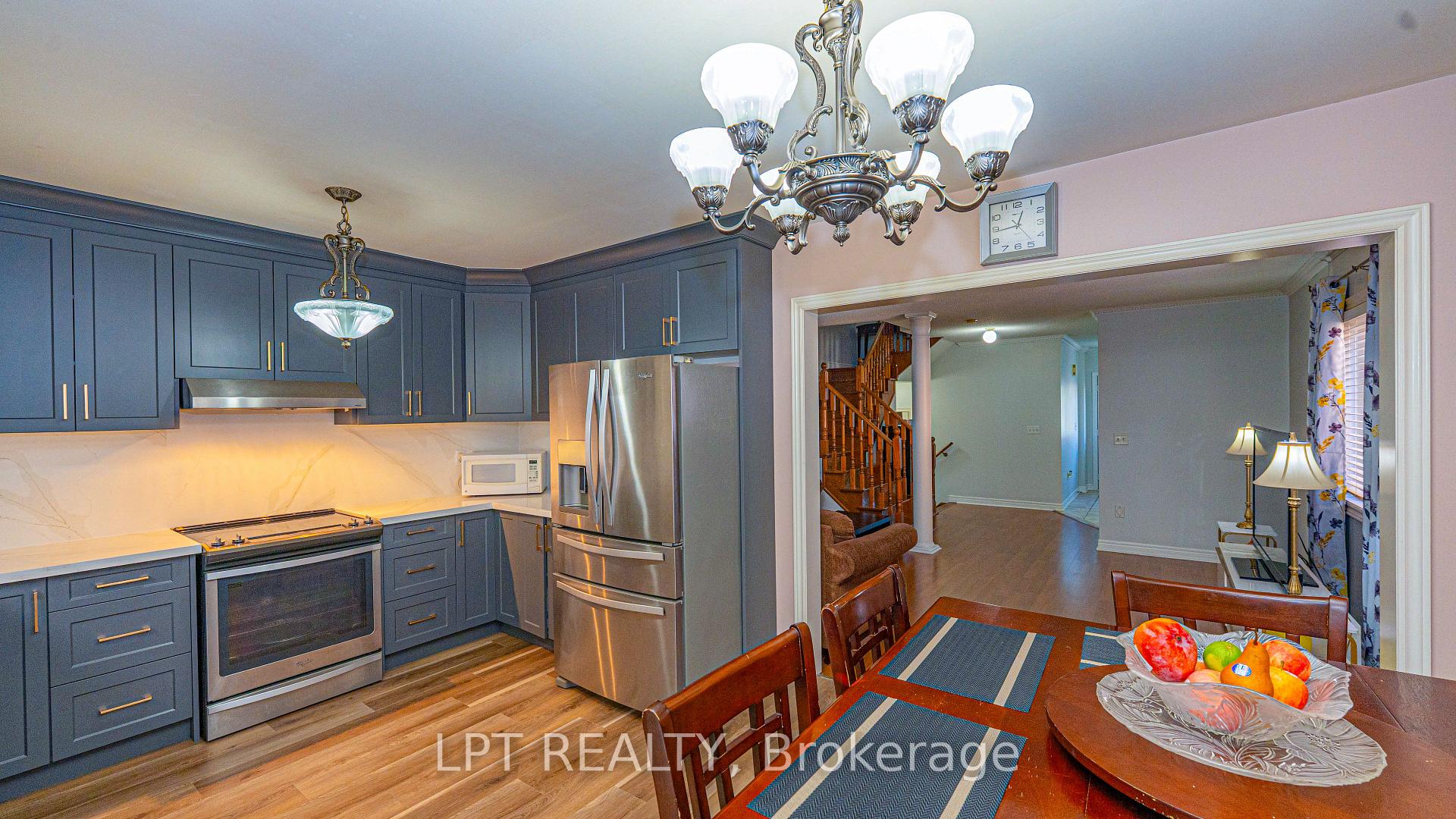 Photo 17 of 78 Dewridge Court, Brampton, Sandringham-Wellington — HOMEH