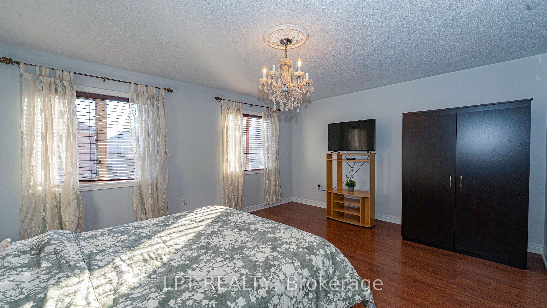 Photo 24 of 78 Dewridge Court, Brampton, Sandringham-Wellington — HOMEH