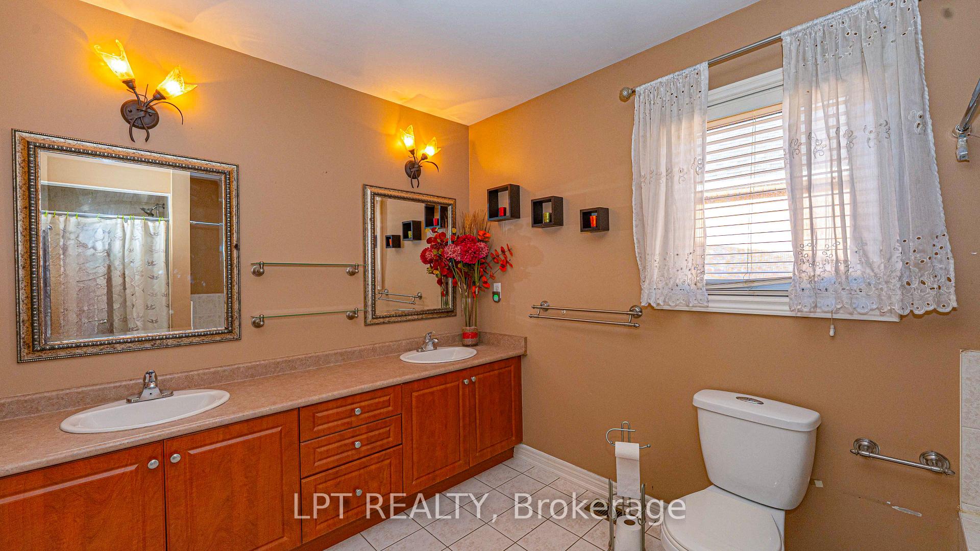 Photo 29 of 78 Dewridge Court, Brampton, Sandringham-Wellington — HOMEH