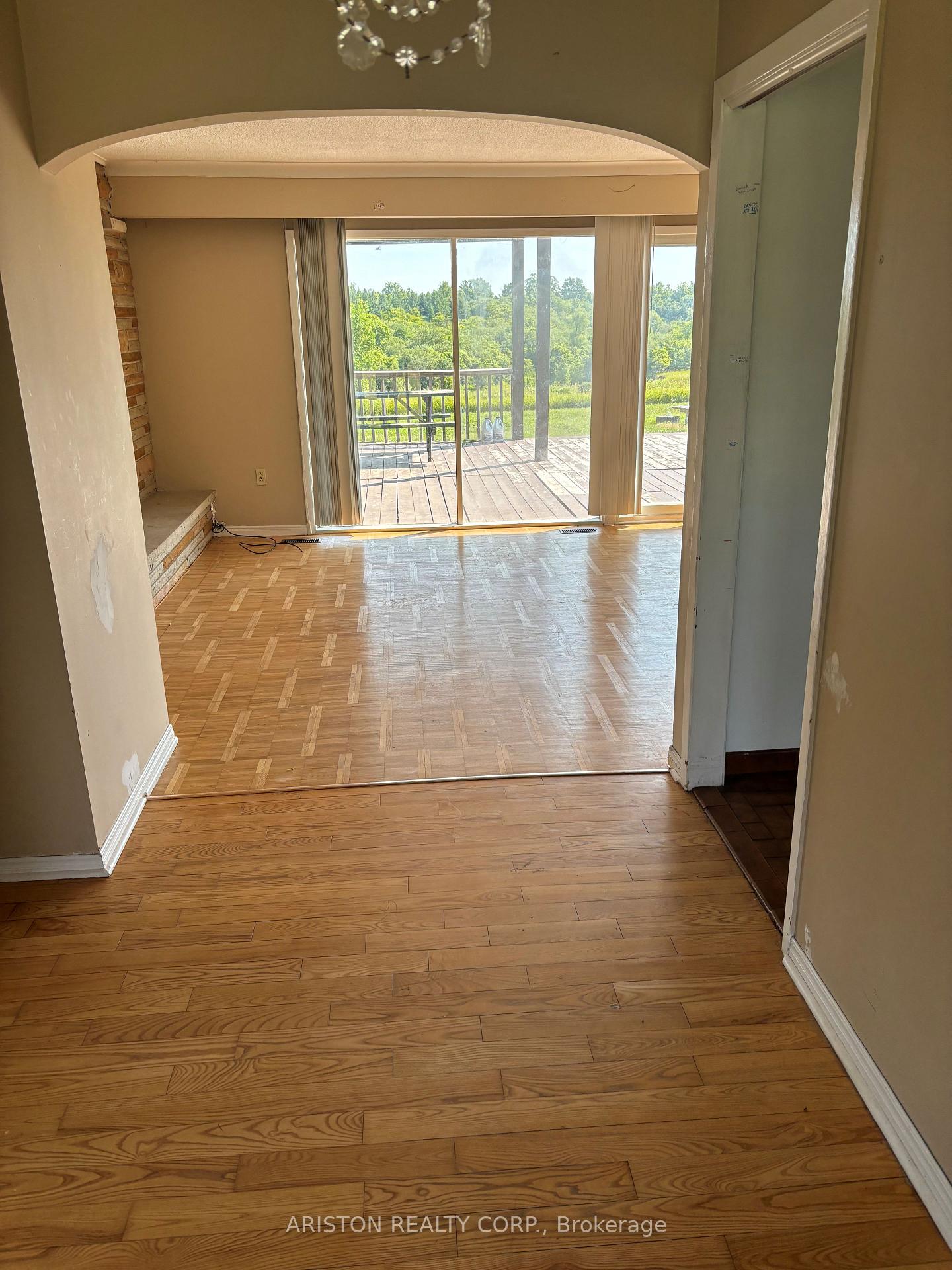 Photo 6 of 9361 Goreway Drive, Brampton, Goreway Drive Corridor — HOMEH