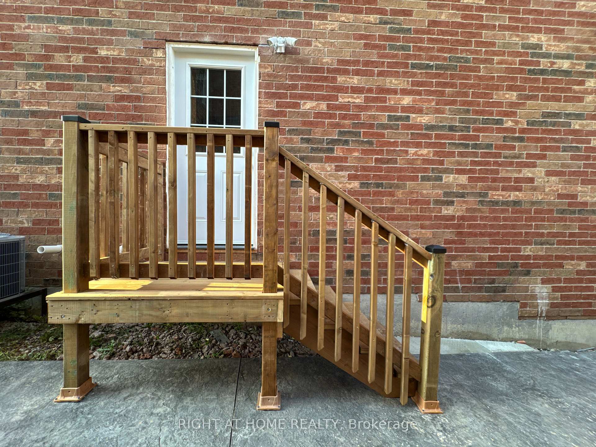Photo 9 of Unit Basement, 22 Kawana Road, Brampton, Bram West — HOMEH