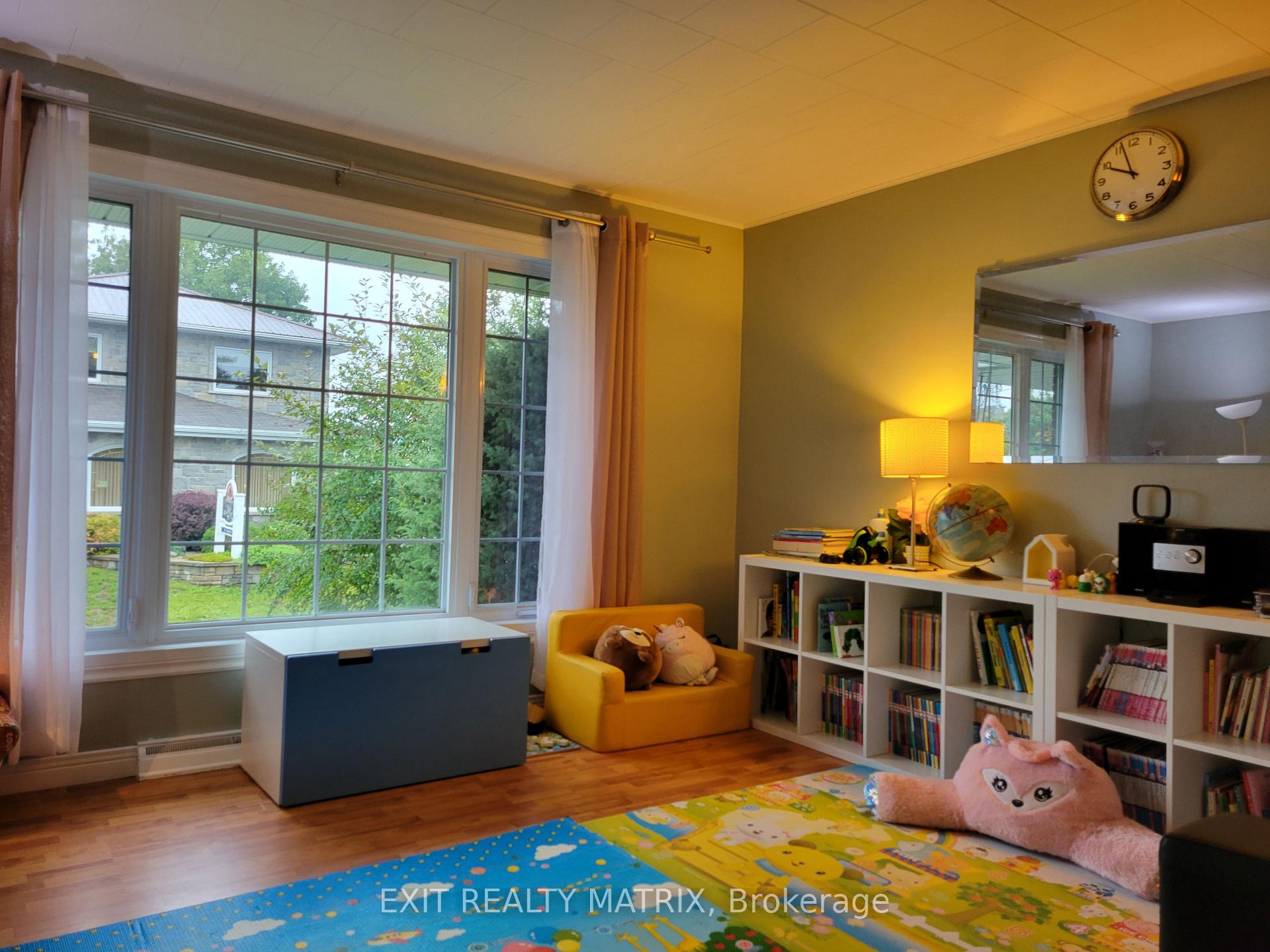 Photo 4 of 144 Bond Street, Champlain, Vankleek Hill — HOMEH