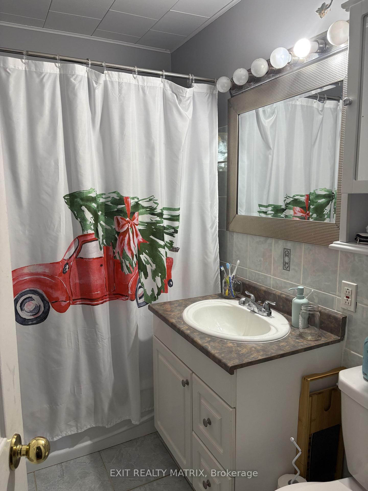 Photo 8 of 144 Bond Street, Champlain, Vankleek Hill — HOMEH