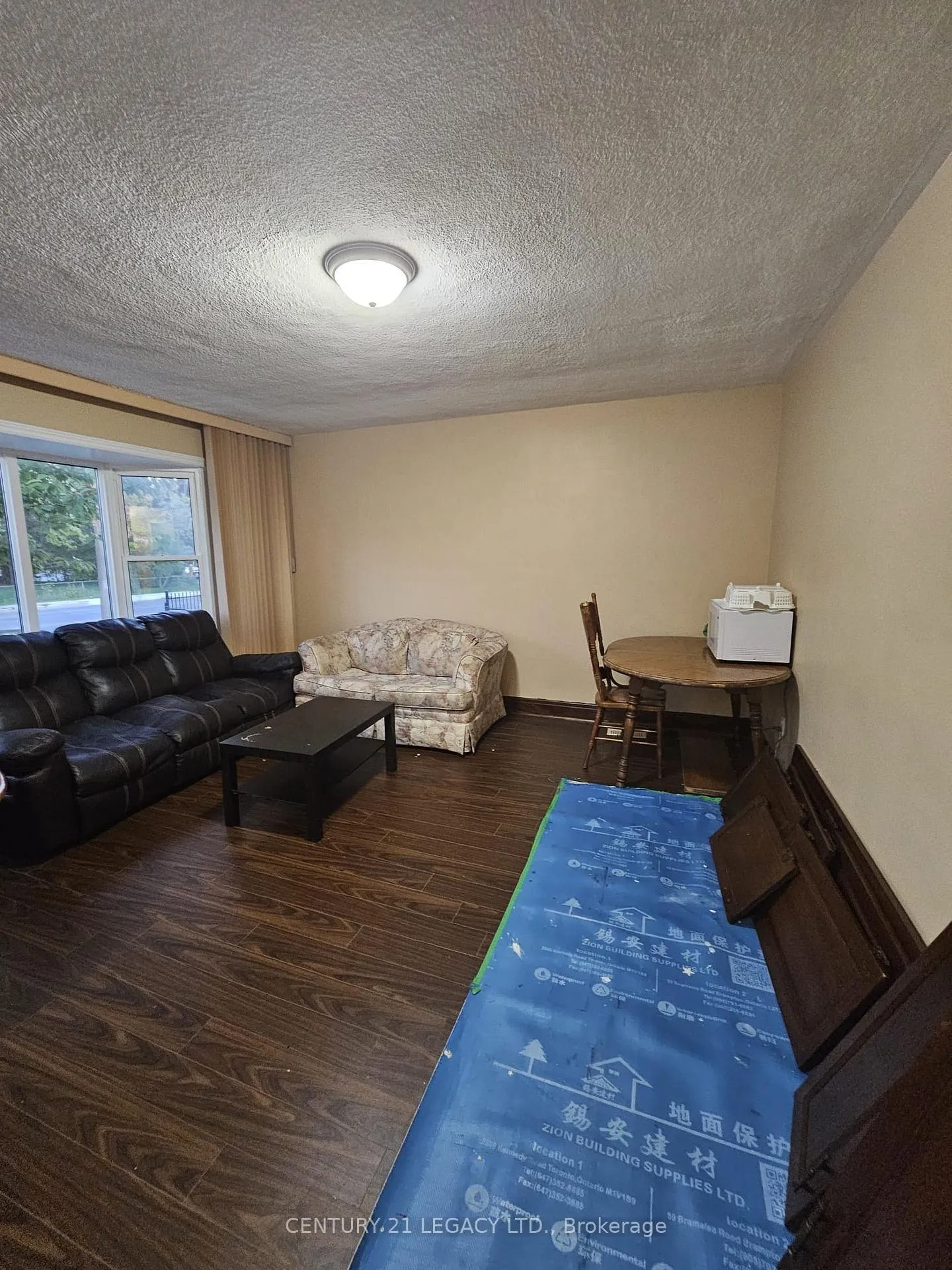Photo 2 of 101 McMurchy Avenue S, Brampton, Brampton South — HOMEH