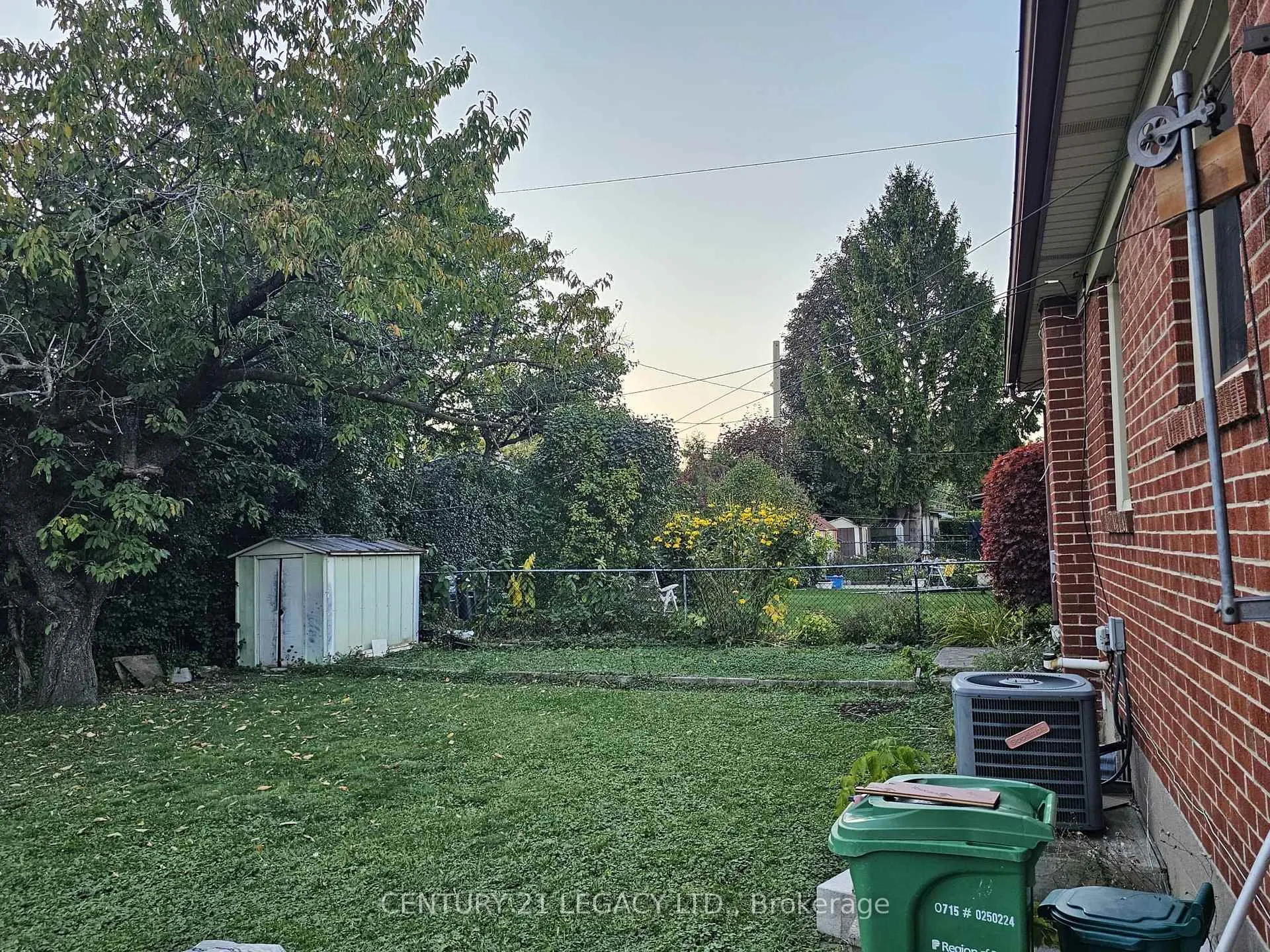 Photo 12 of 101 McMurchy Avenue S, Brampton, Brampton South — HOMEH