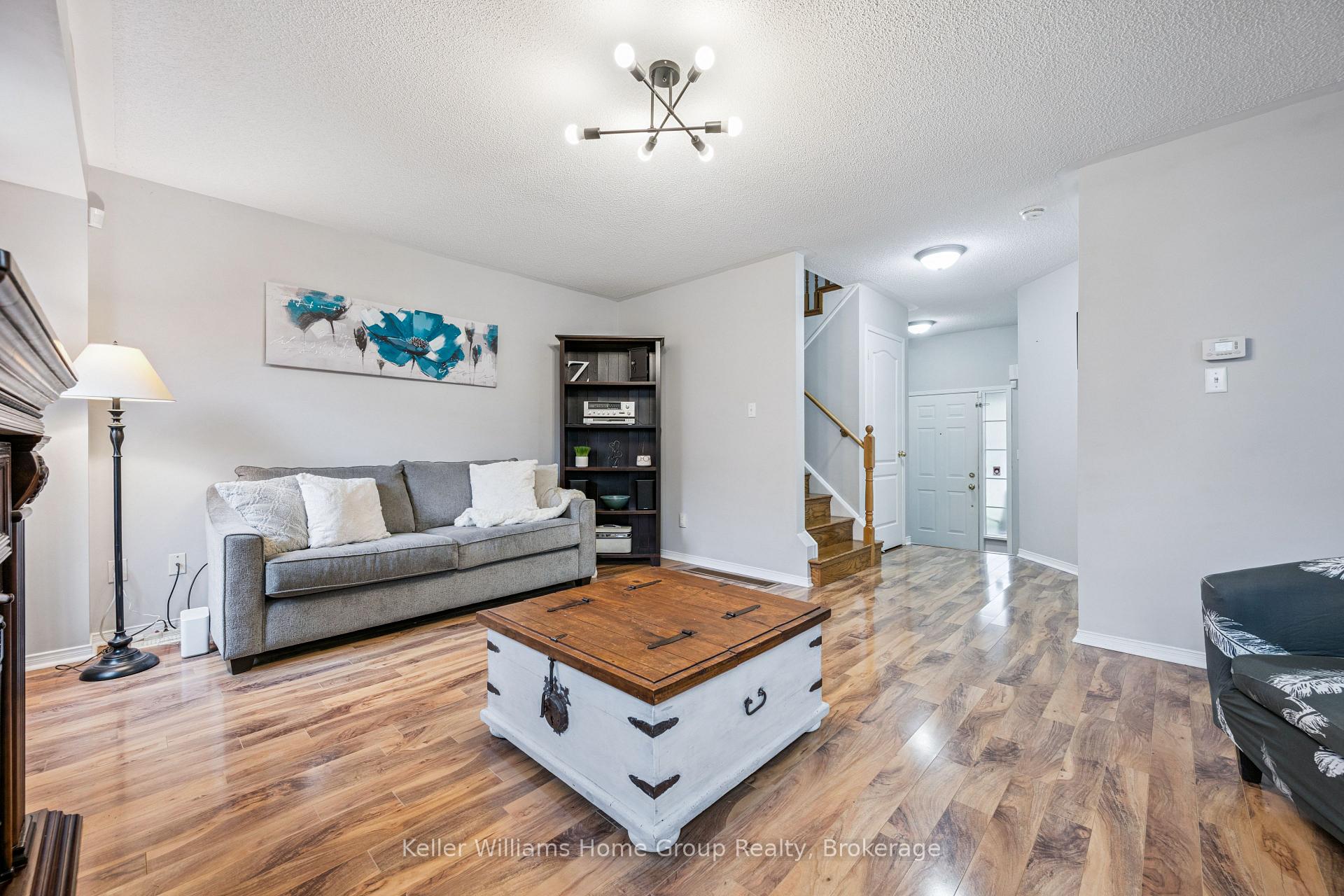 Photo 9 of 17 Florette Place, Brampton, Fletcher's Meadow — HOMEH