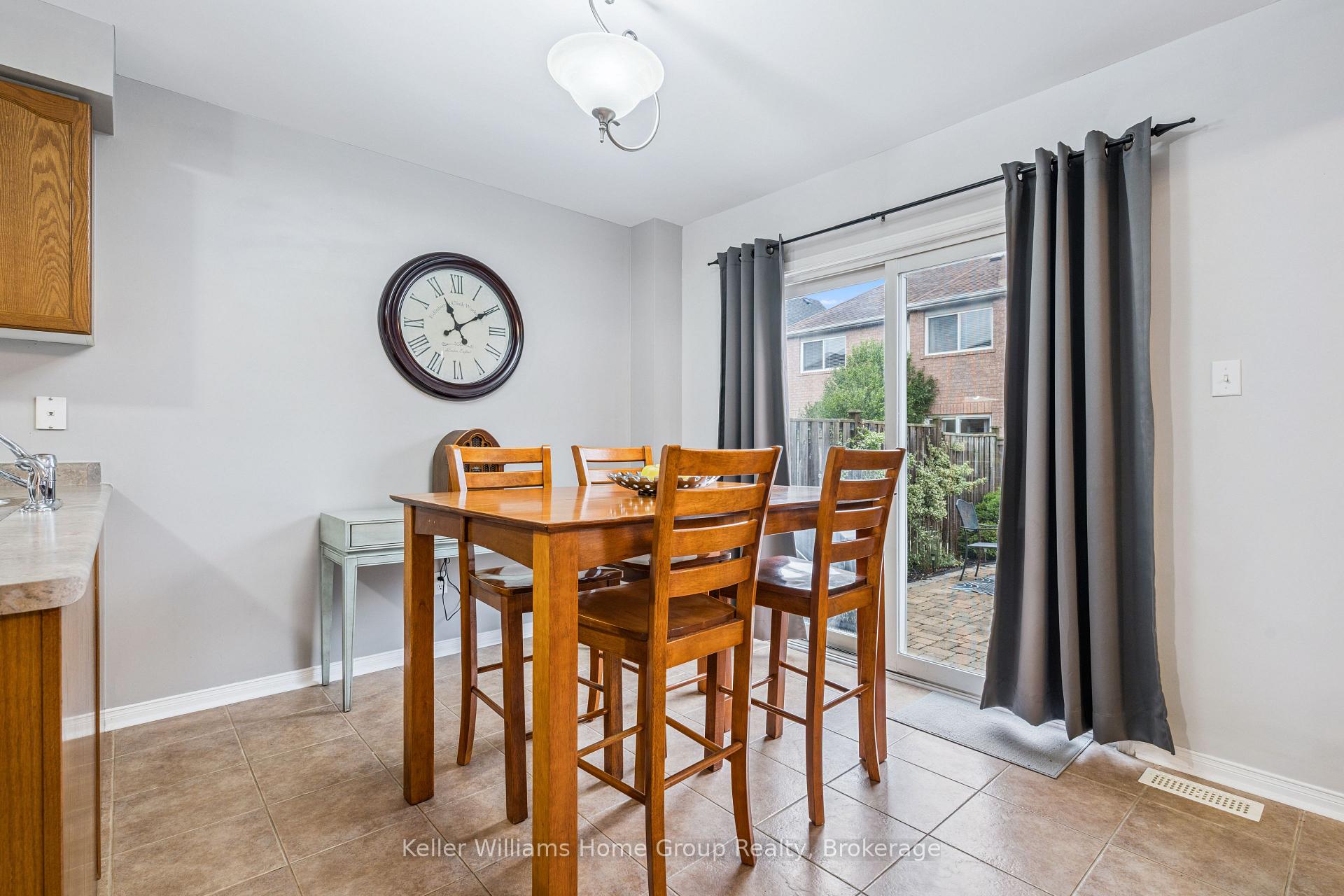 Photo 10 of 17 Florette Place, Brampton, Fletcher's Meadow — HOMEH