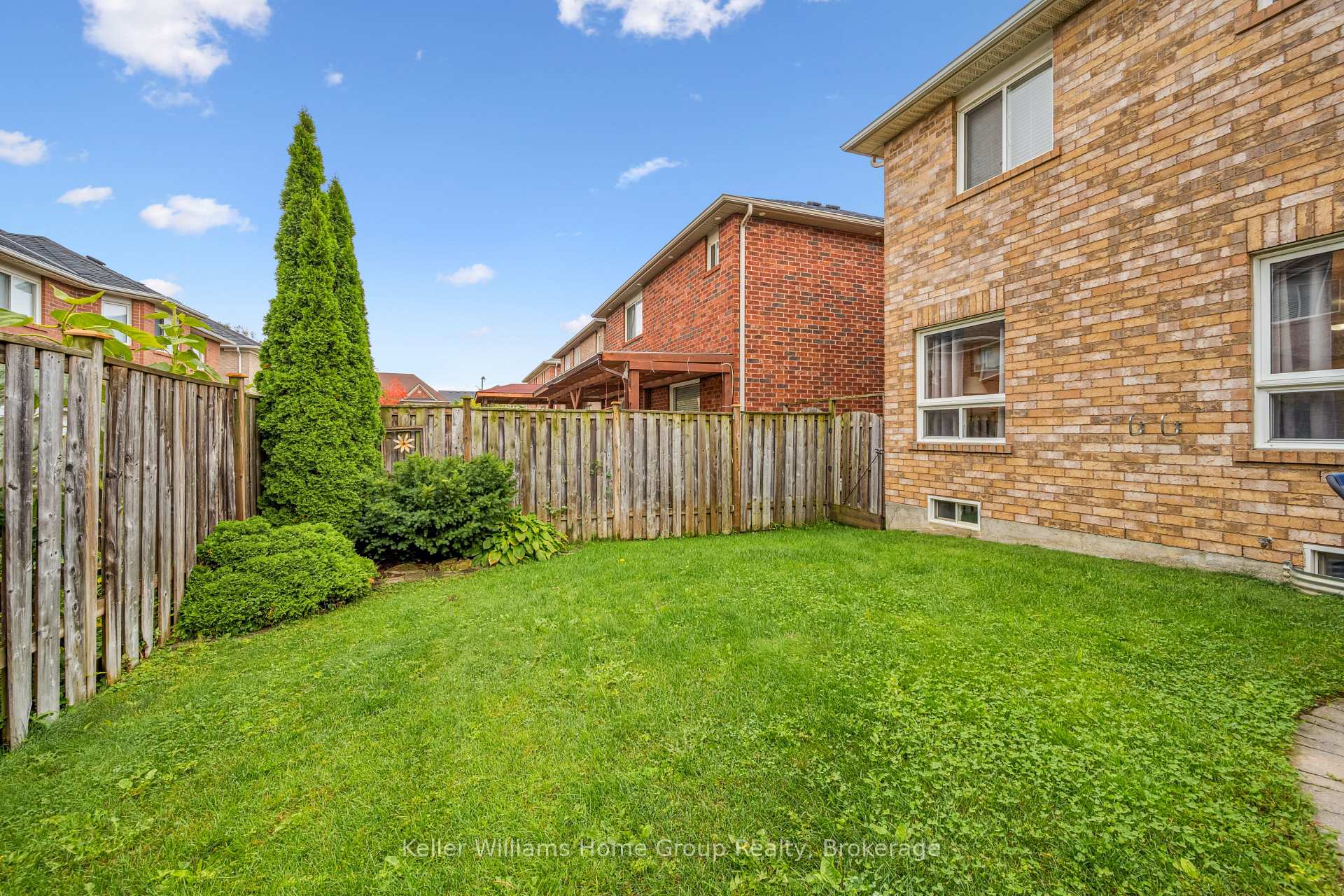 Photo 31 of 17 Florette Place, Brampton, Fletcher's Meadow — HOMEH