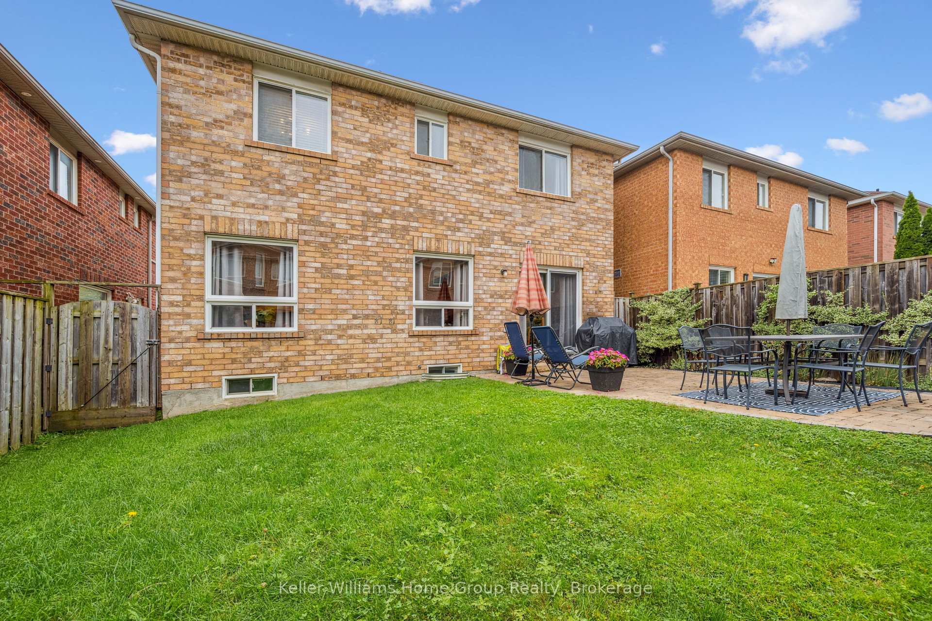 Photo 32 of 17 Florette Place, Brampton, Fletcher's Meadow — HOMEH
