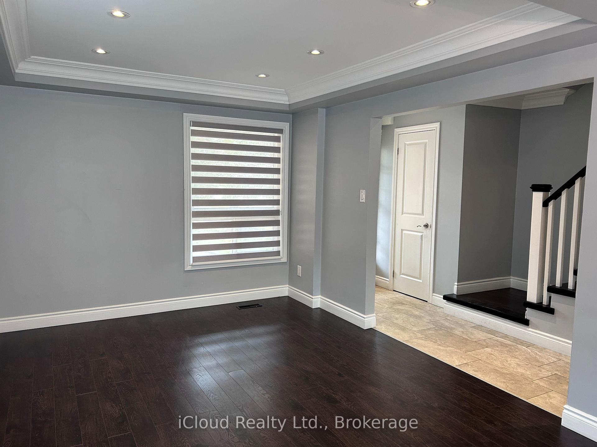 Photo 6 of 2 Tropical Court, Brampton, Heart Lake West — HOMEH
