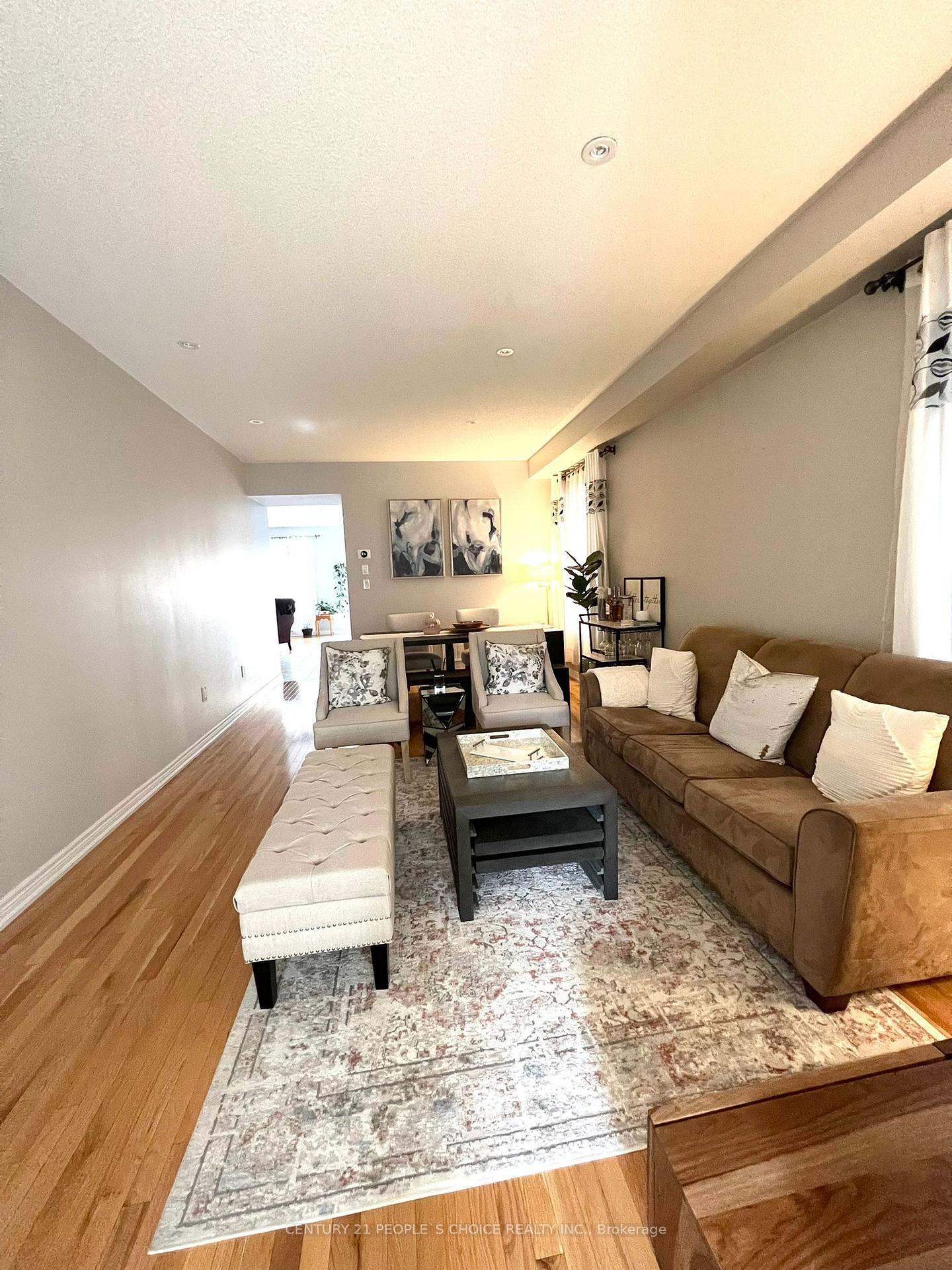 Photo 6 of 49 Bellcrest Road N, Brampton, Credit Valley — HOMEH