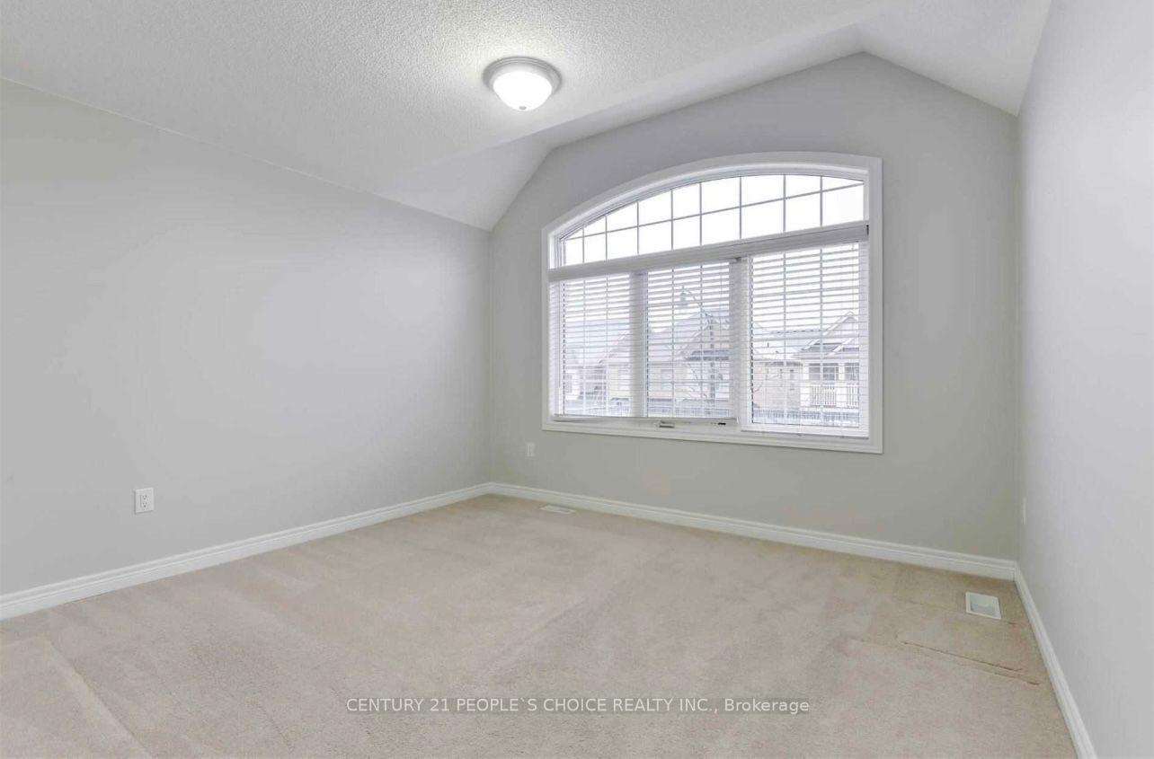 Photo 9 of 49 Bellcrest Road N, Brampton, Credit Valley — HOMEH
