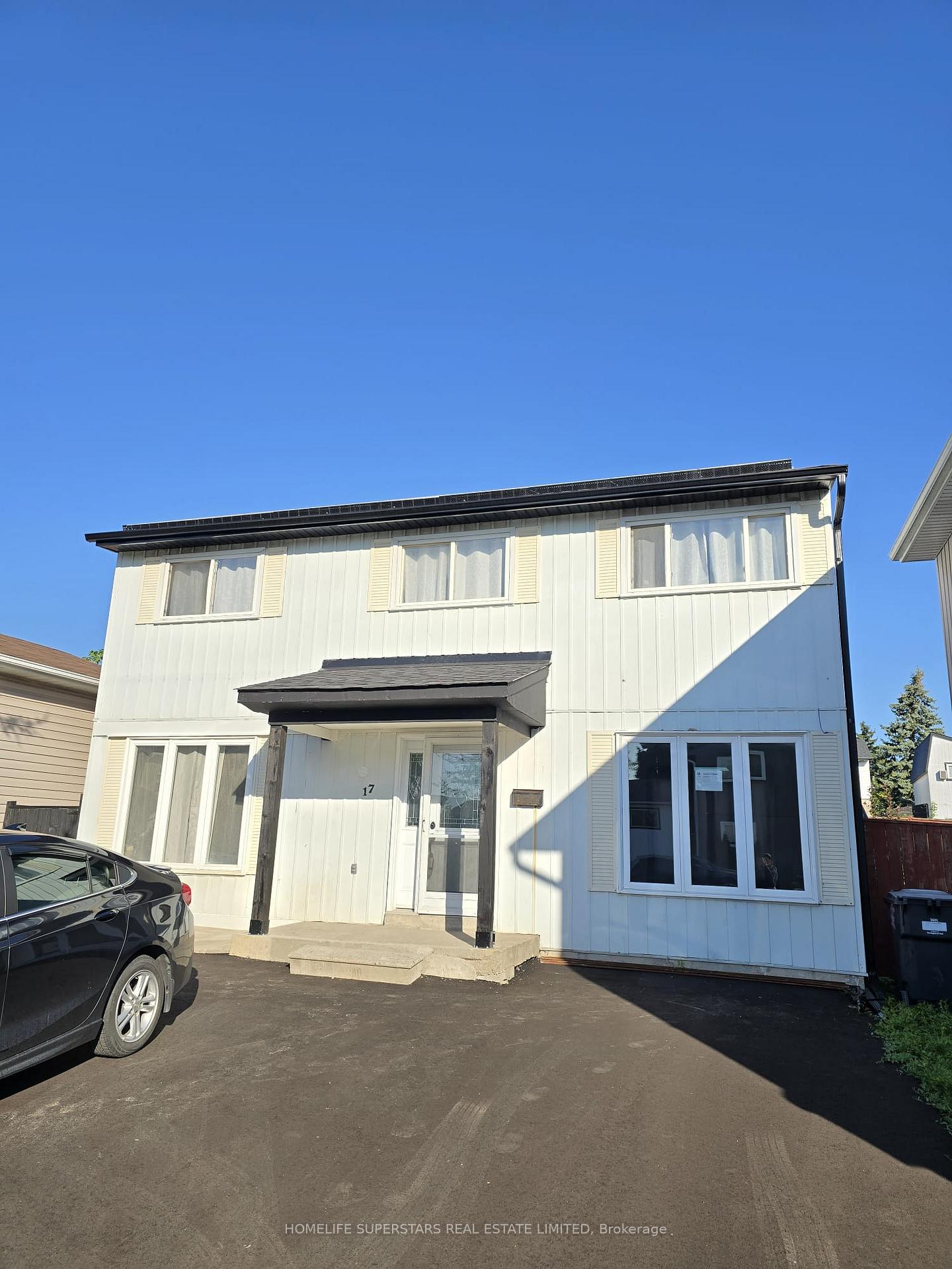Photo 1 of 17 Heatherside Court, Brampton, Central Park — HOMEH