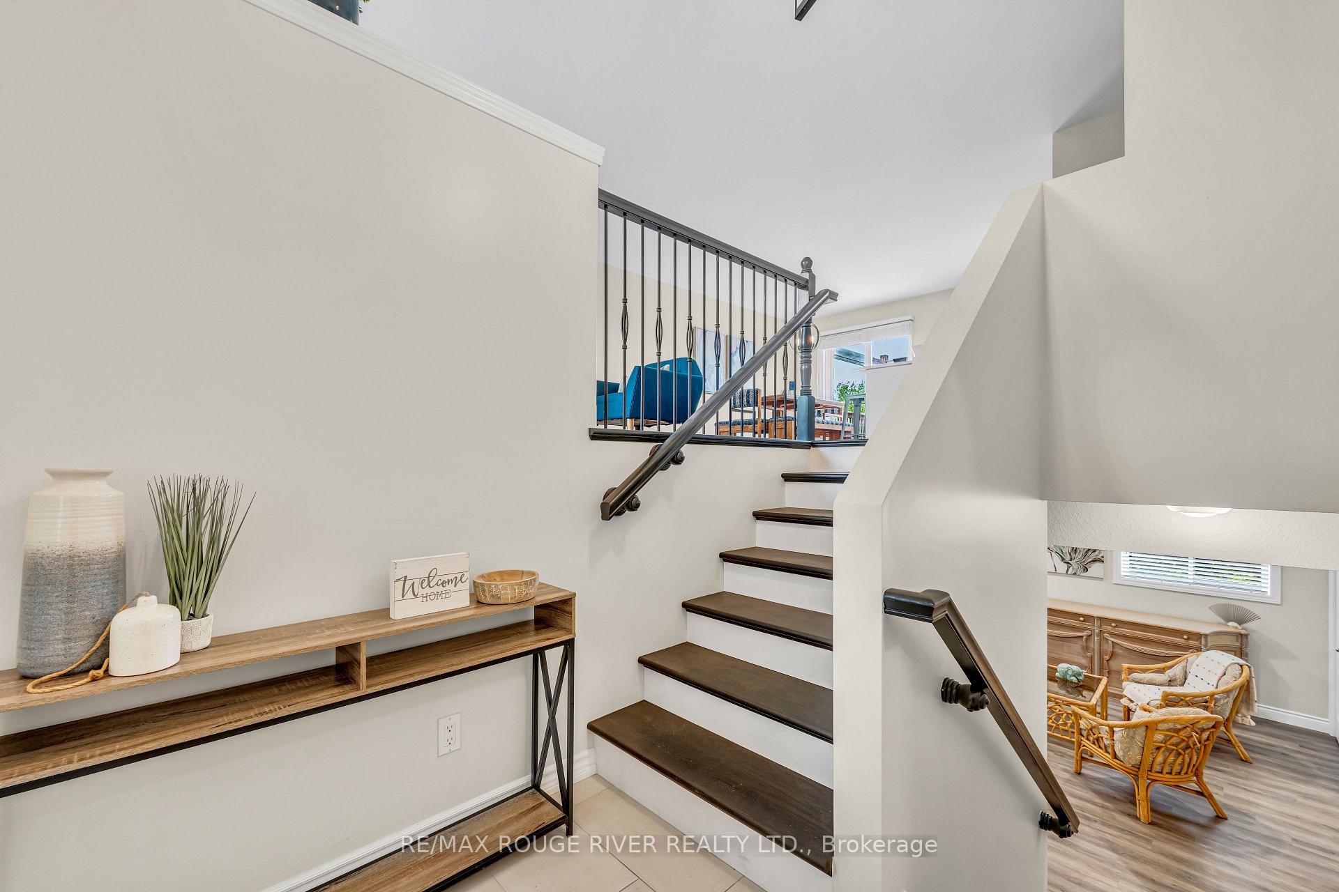 Photo 4 of 21 Beacon Drive, Brighton — HOMEH