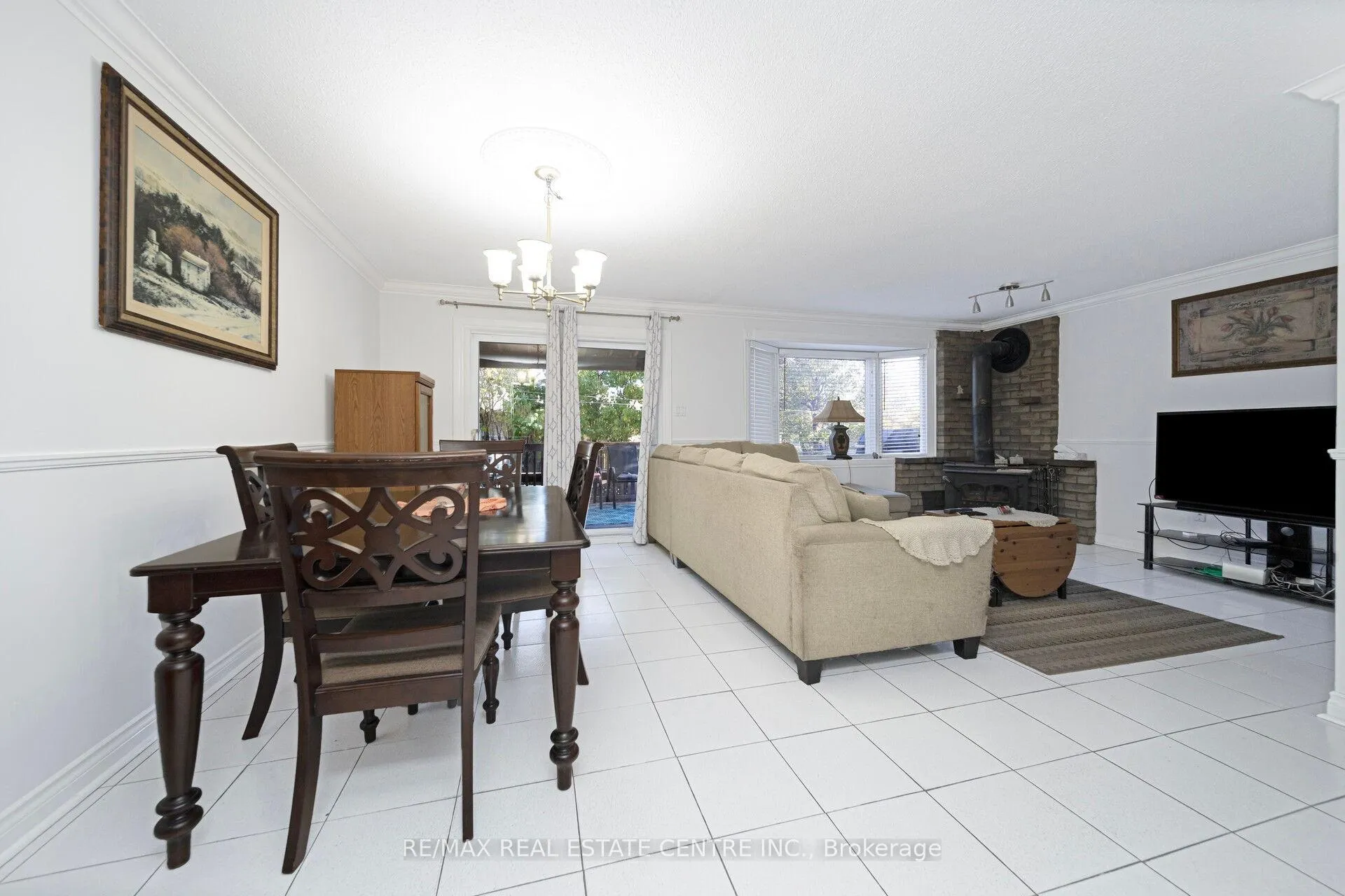 Photo 13 of 2 Charters Road, Brampton, Madoc — HOMEH