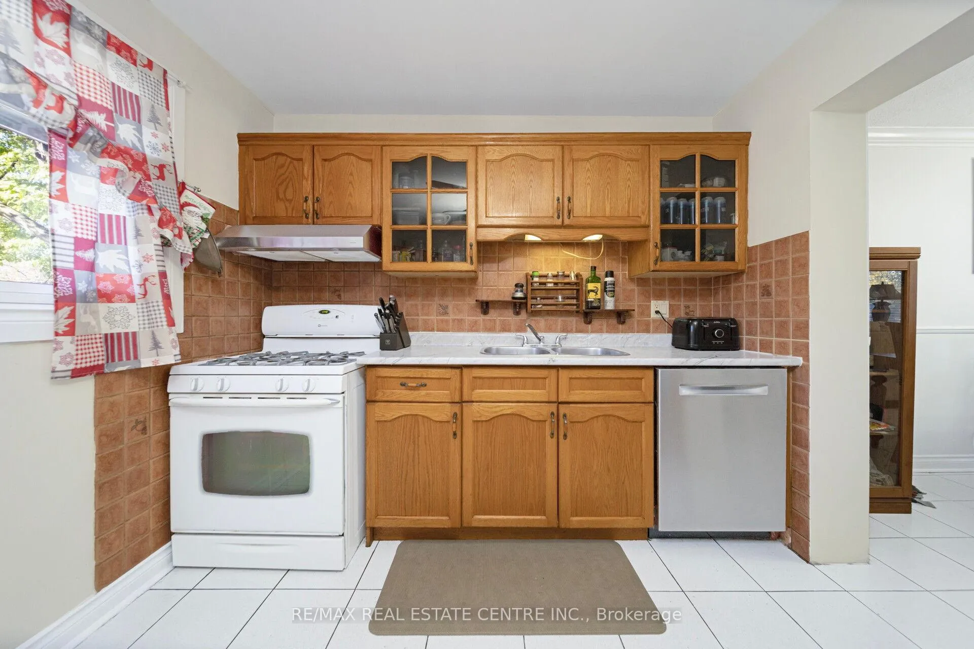 Photo 19 of 2 Charters Road, Brampton, Madoc — HOMEH
