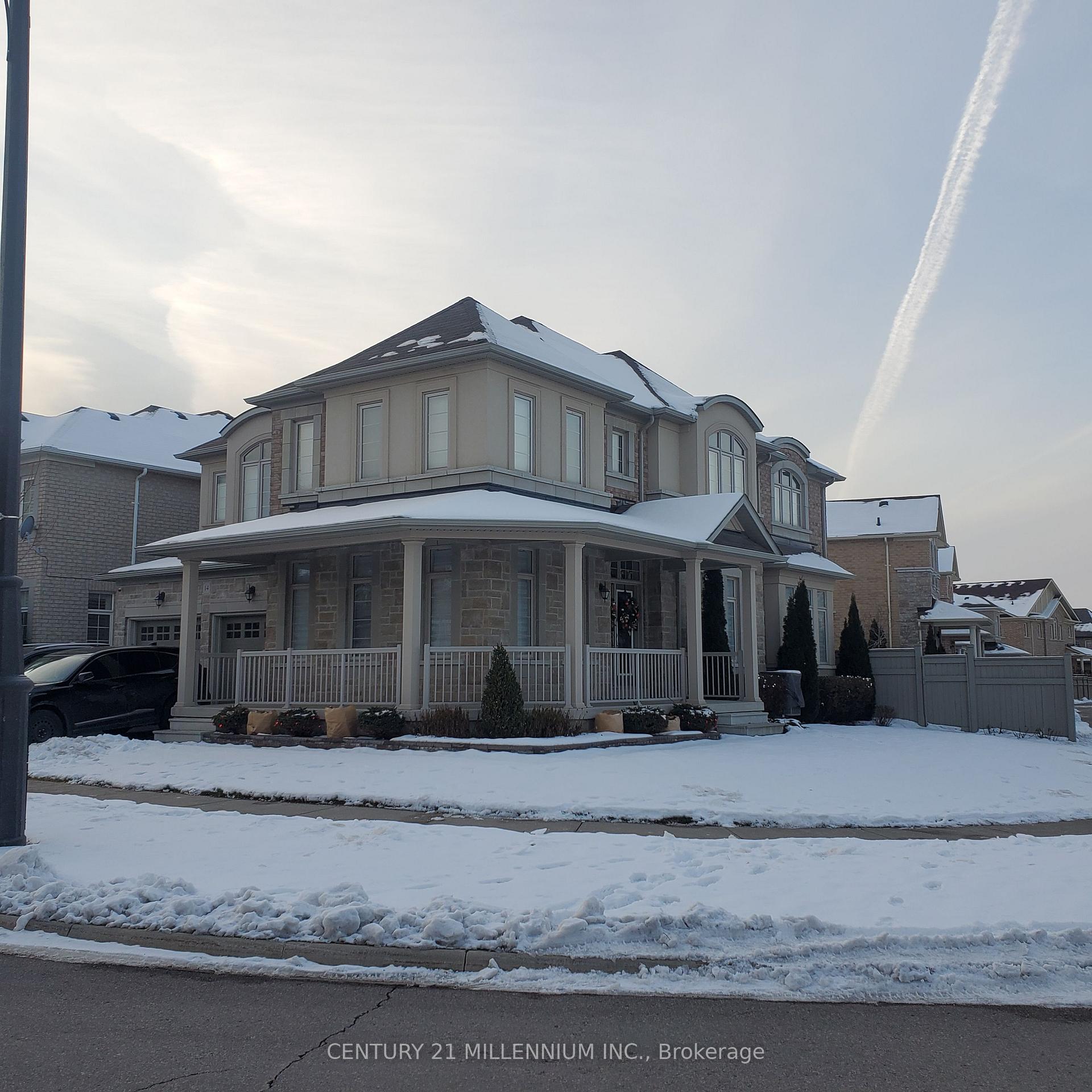 Photo 2 of 14 Gosfield Drive, Brampton, Sandringham-Wellington — HOMEH