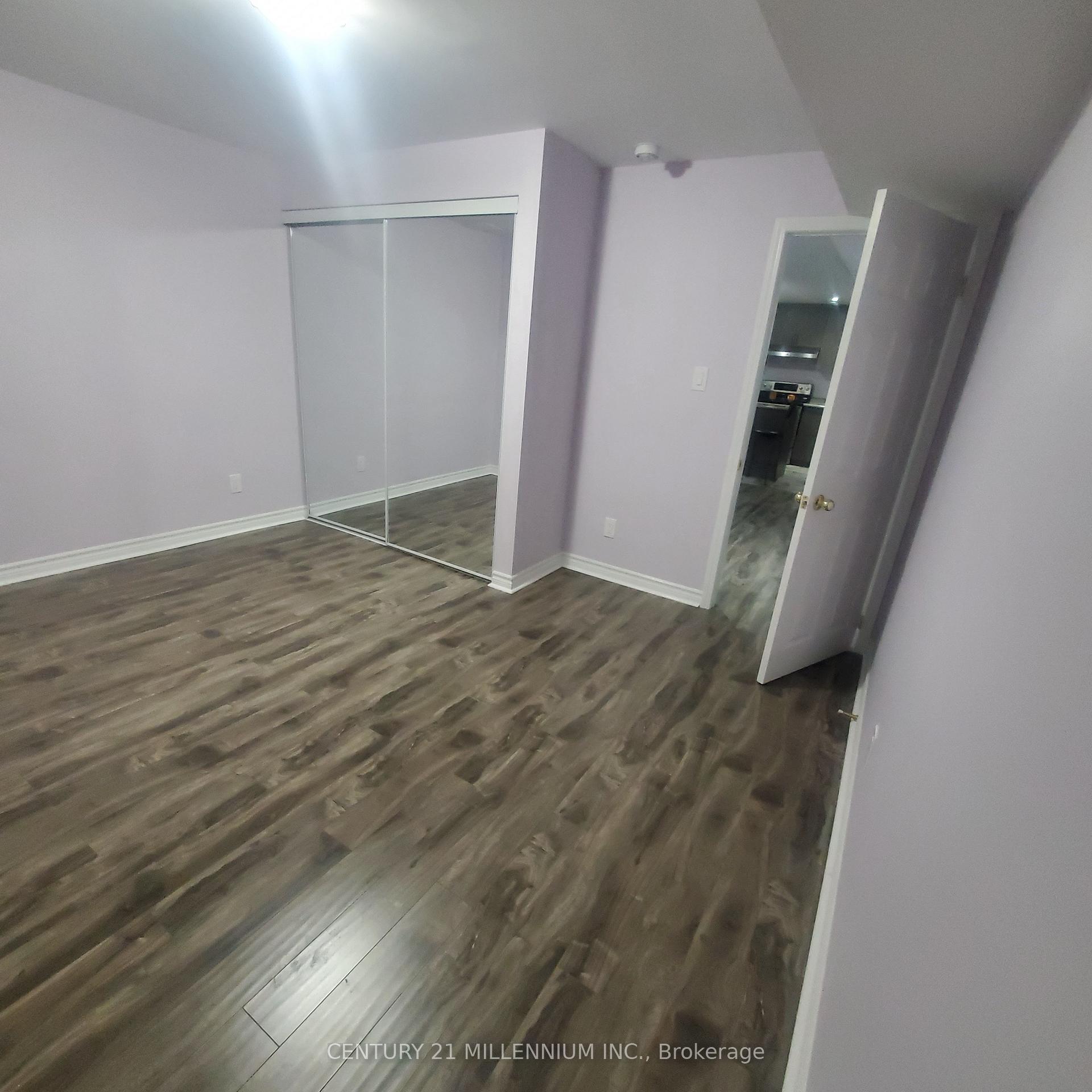 Photo 13 of 14 Gosfield Drive, Brampton, Sandringham-Wellington — HOMEH