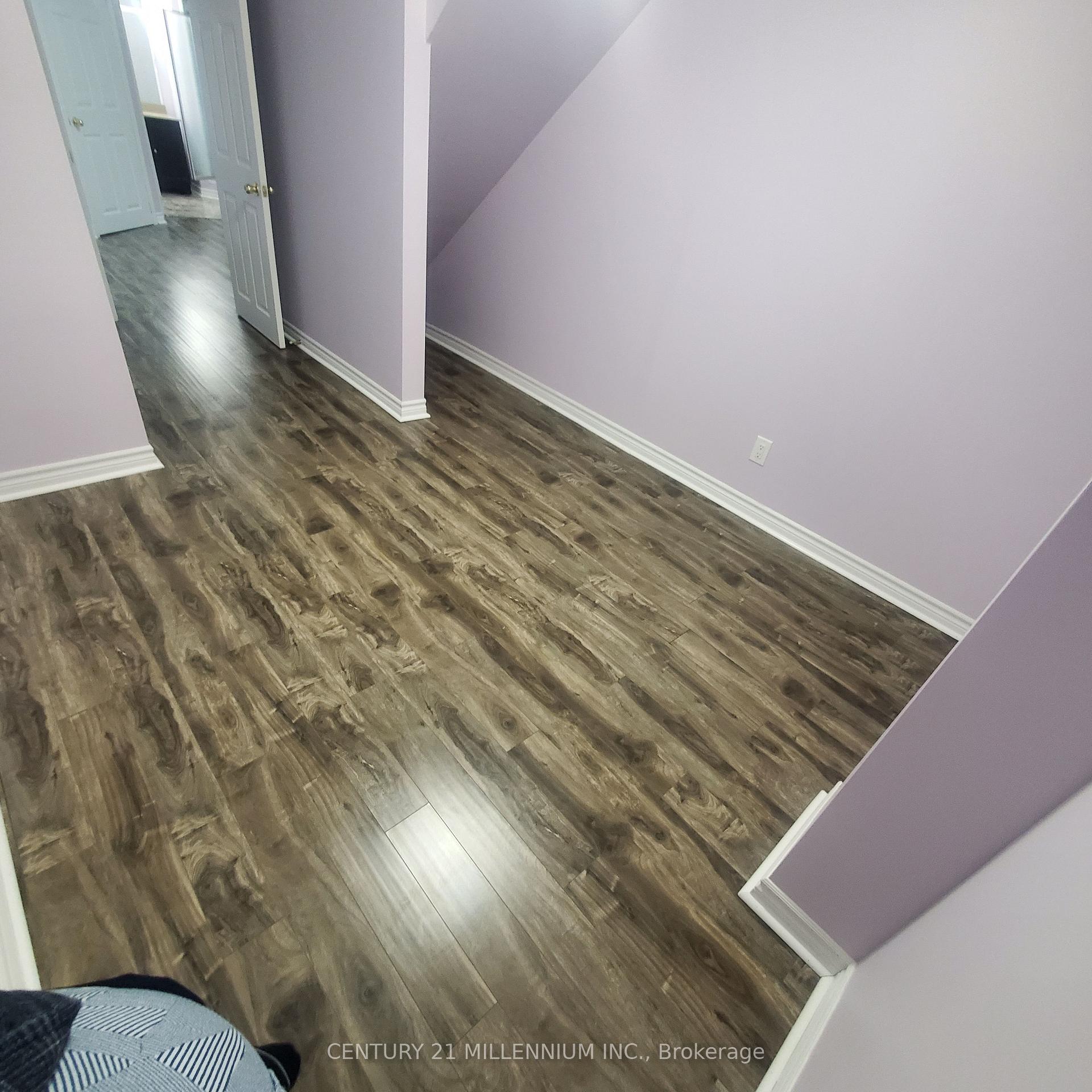 Photo 15 of 14 Gosfield Drive, Brampton, Sandringham-Wellington — HOMEH