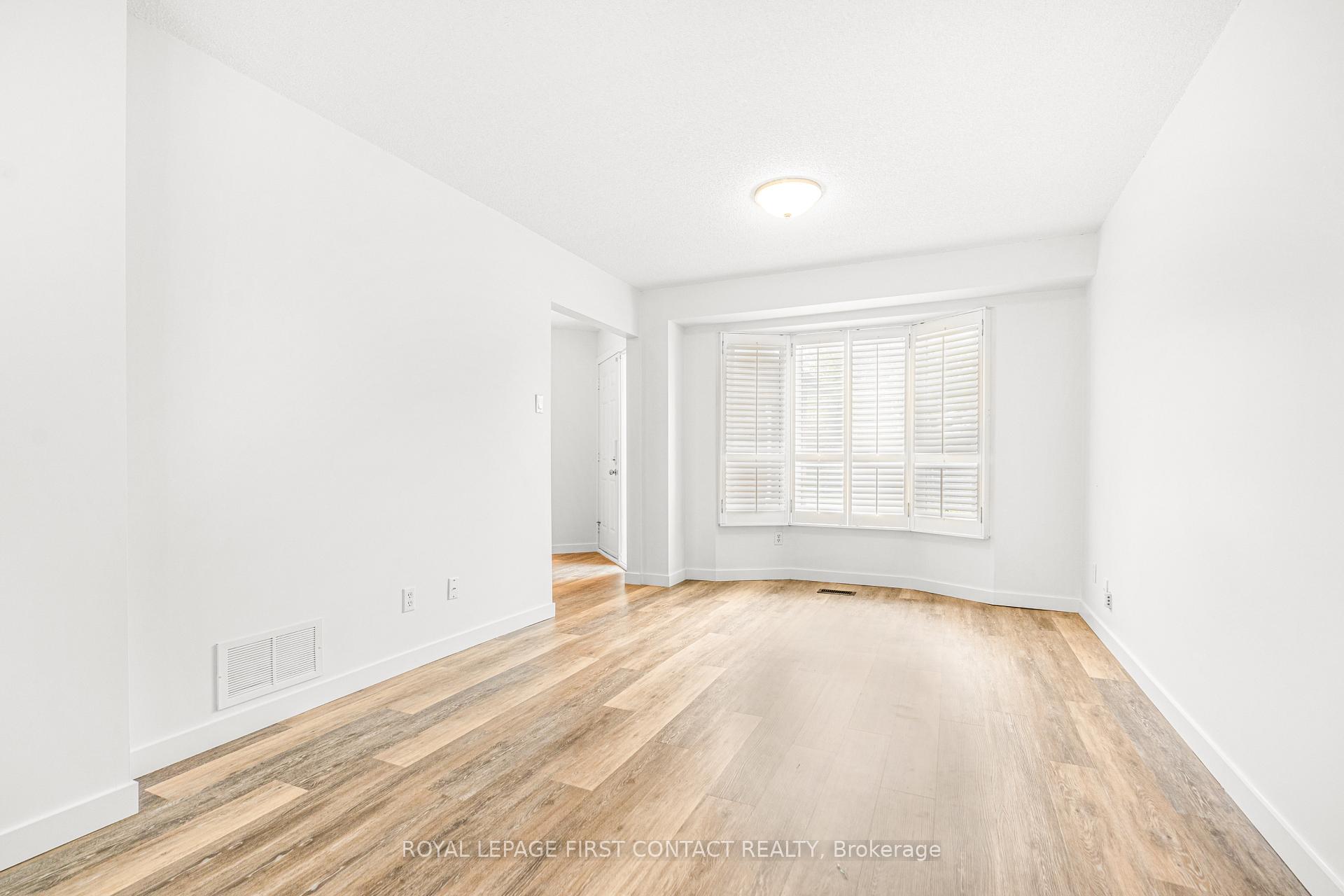 Photo 6 of Unit Upper Level, 8 Rosenfeld Drive, Barrie, 400 East — HOMEH